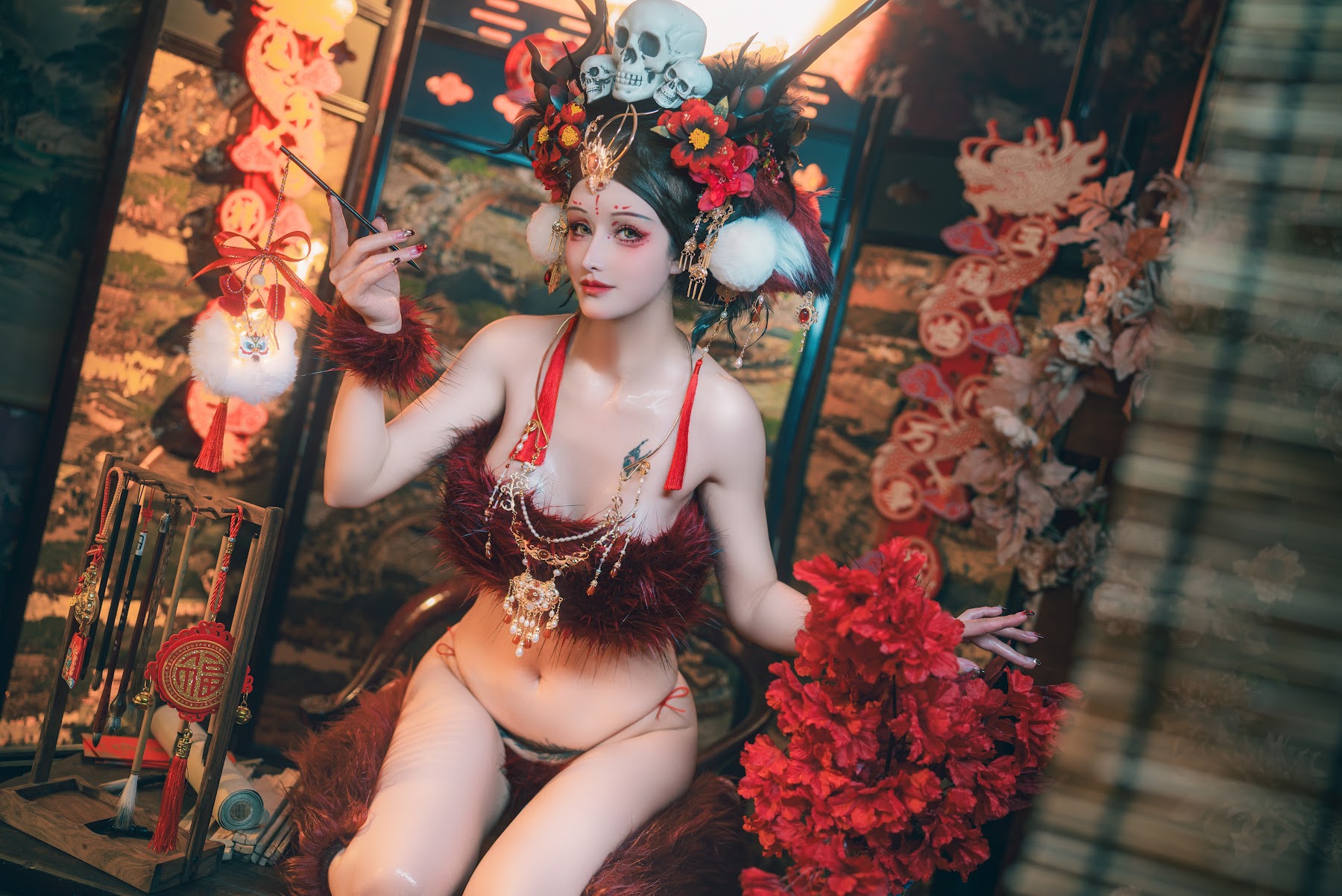 Coser@鹿八岁 – 闯进我家的凶凶年兽 - P51