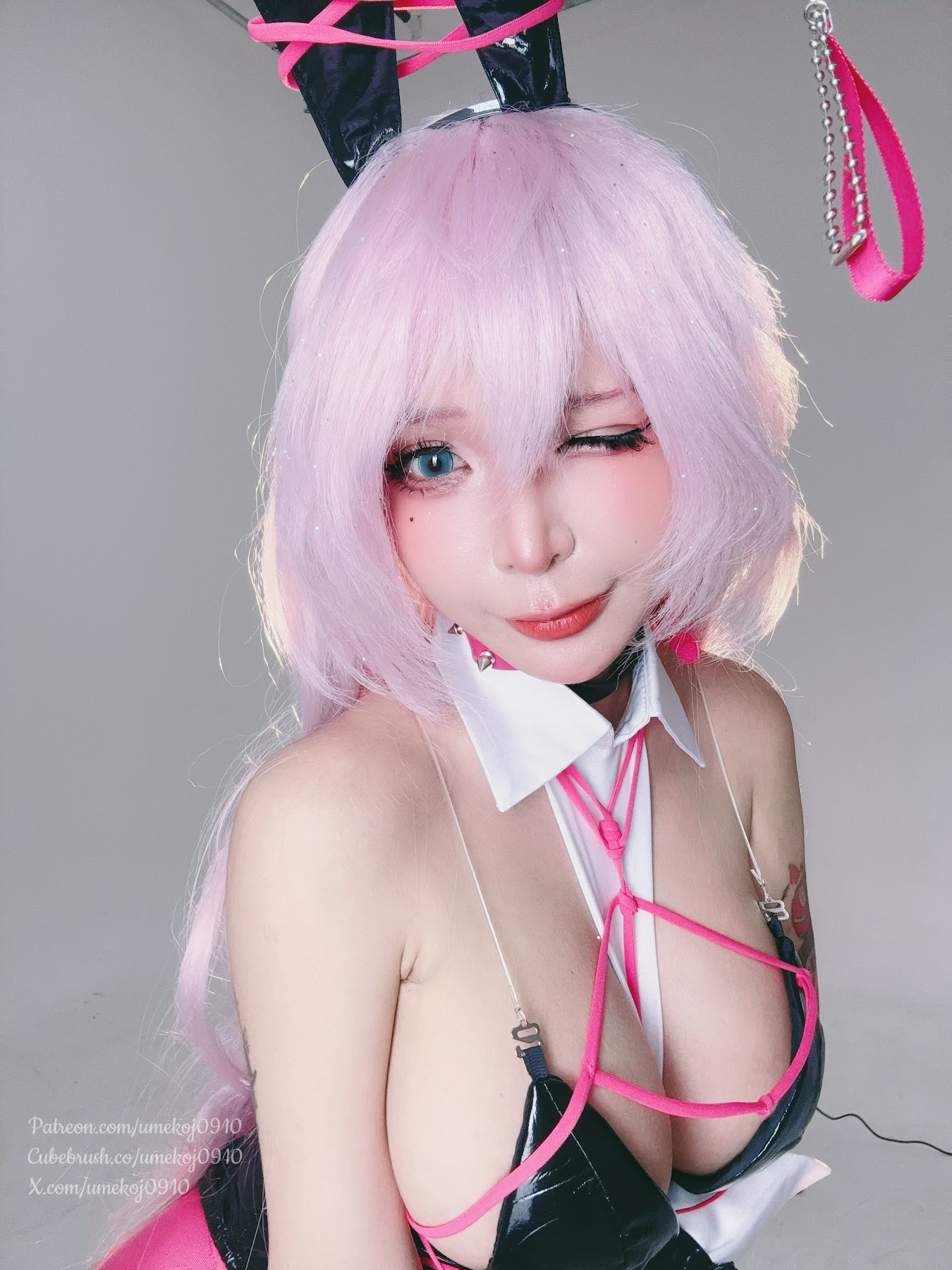 Coser@UmekoJ – Velvet Sensual Rabbit 「NIKKE」 - P54