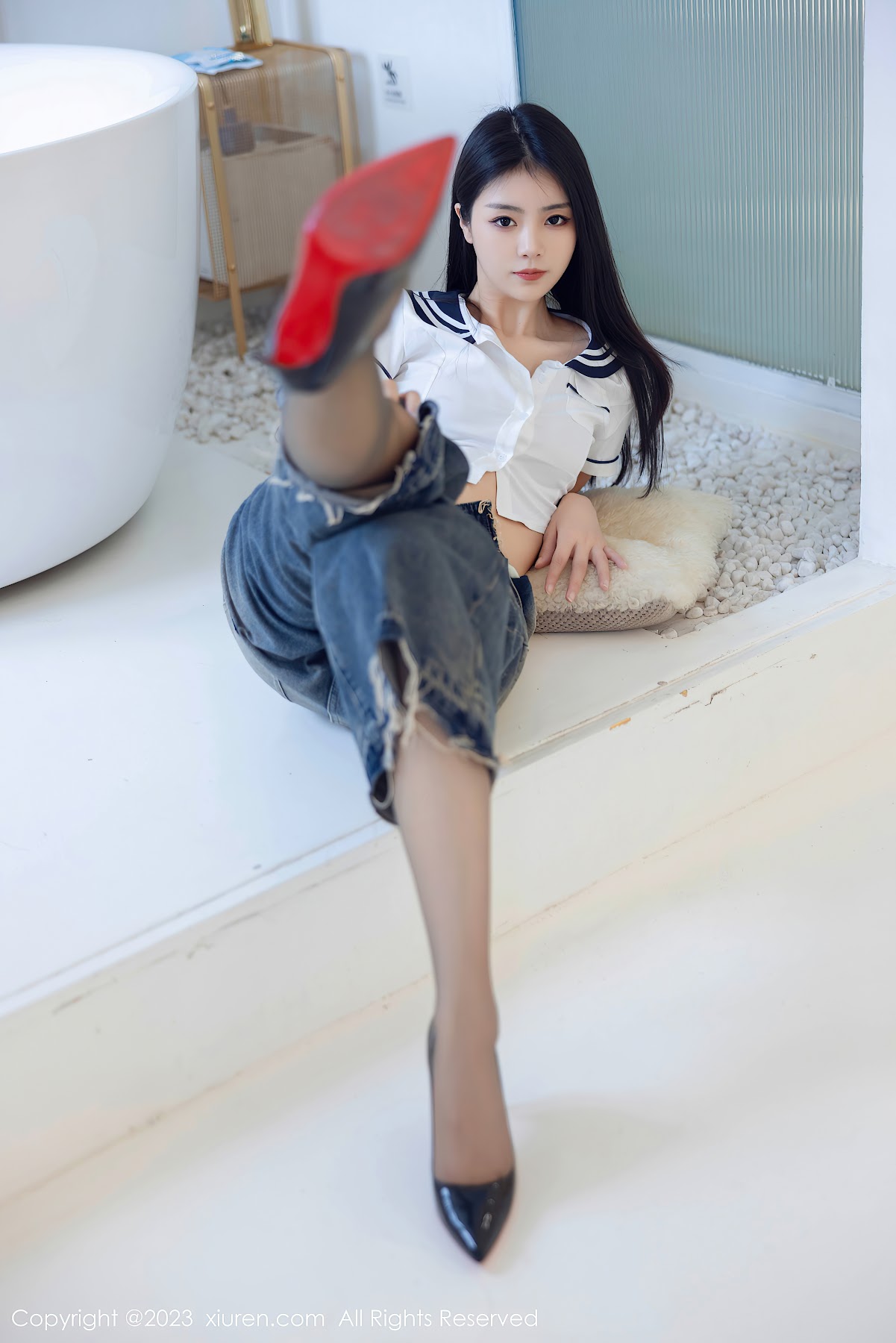 XIUREN No.7027 Ke Le Vicky (可樂Vicky) - P17