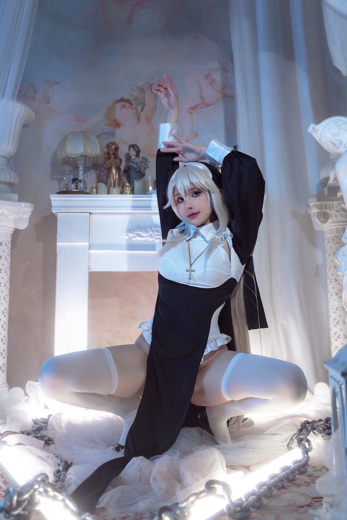 Coser@鹿八岁 – 堕落修女 - P1