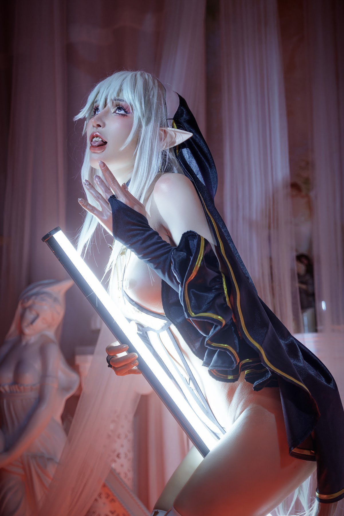 Coser@鹿八岁 – 堕落修女 - P22
