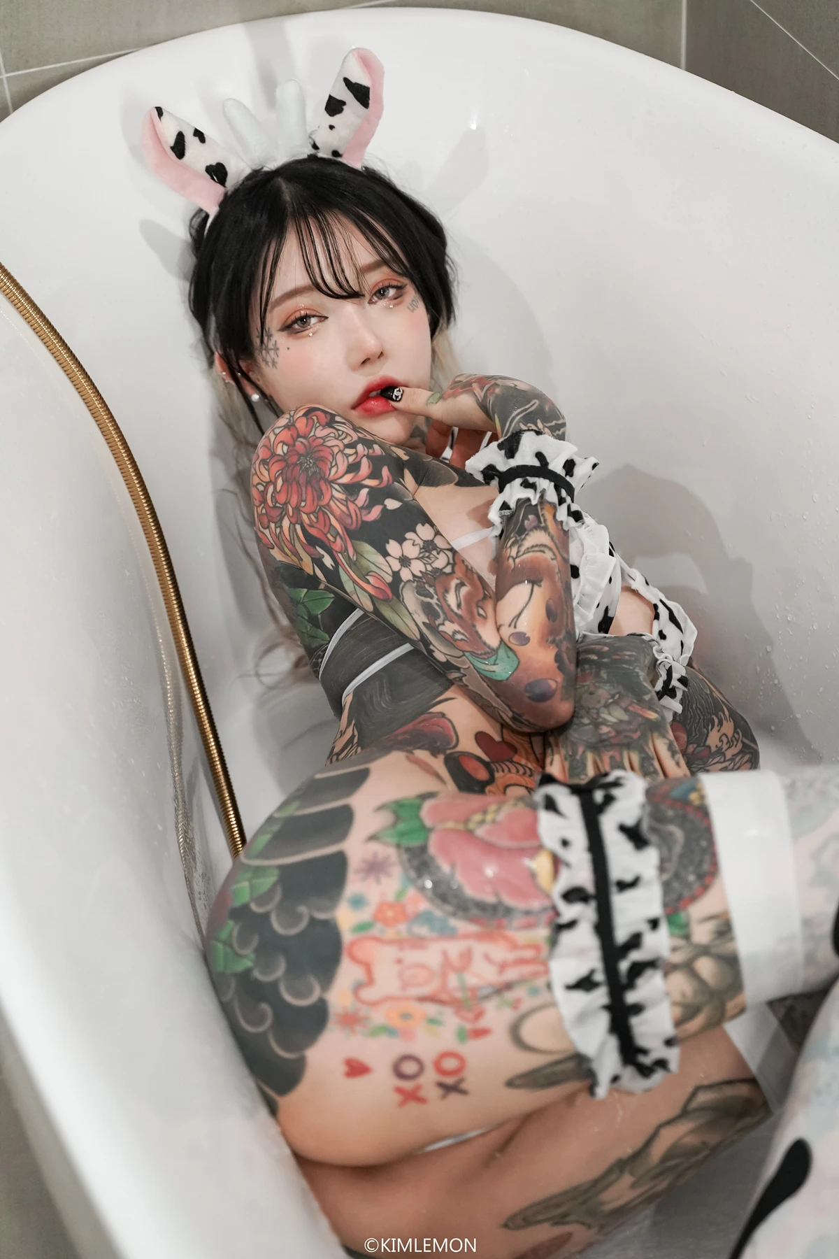 YoKo 요코, KIMLEMON Photobook Vol.05 Set.02 - P18
