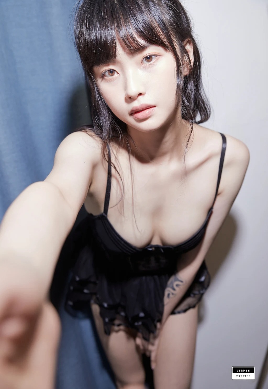 [LE] LEDG-084B: GMS (55 photos) - P29