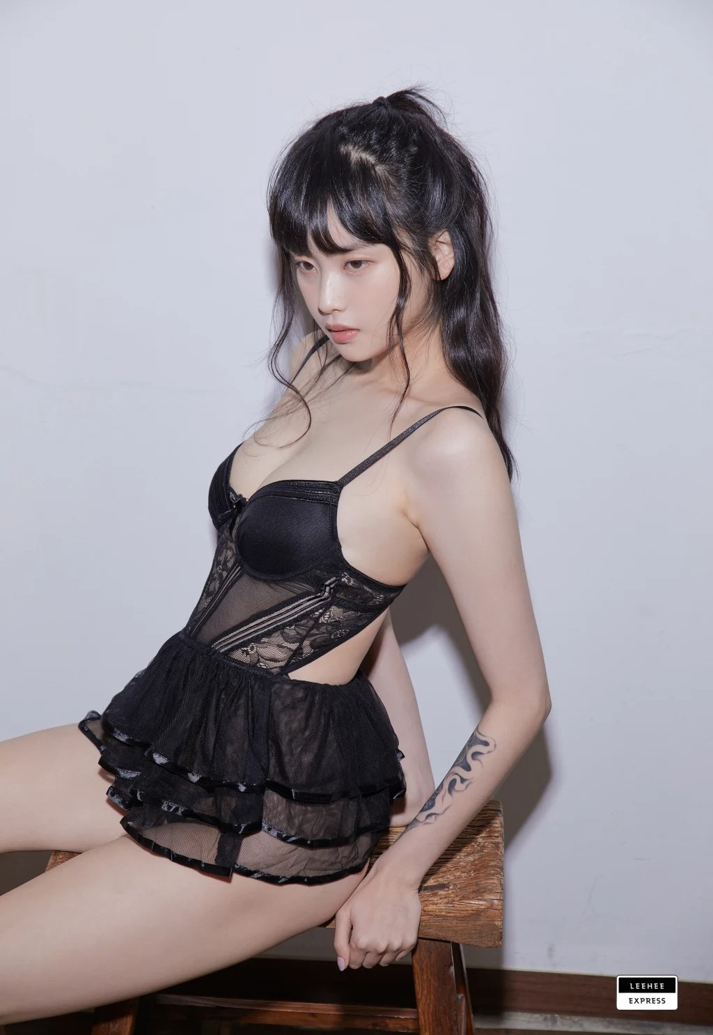 [LE] LEDG-084B: GMS (55 photos) - P24