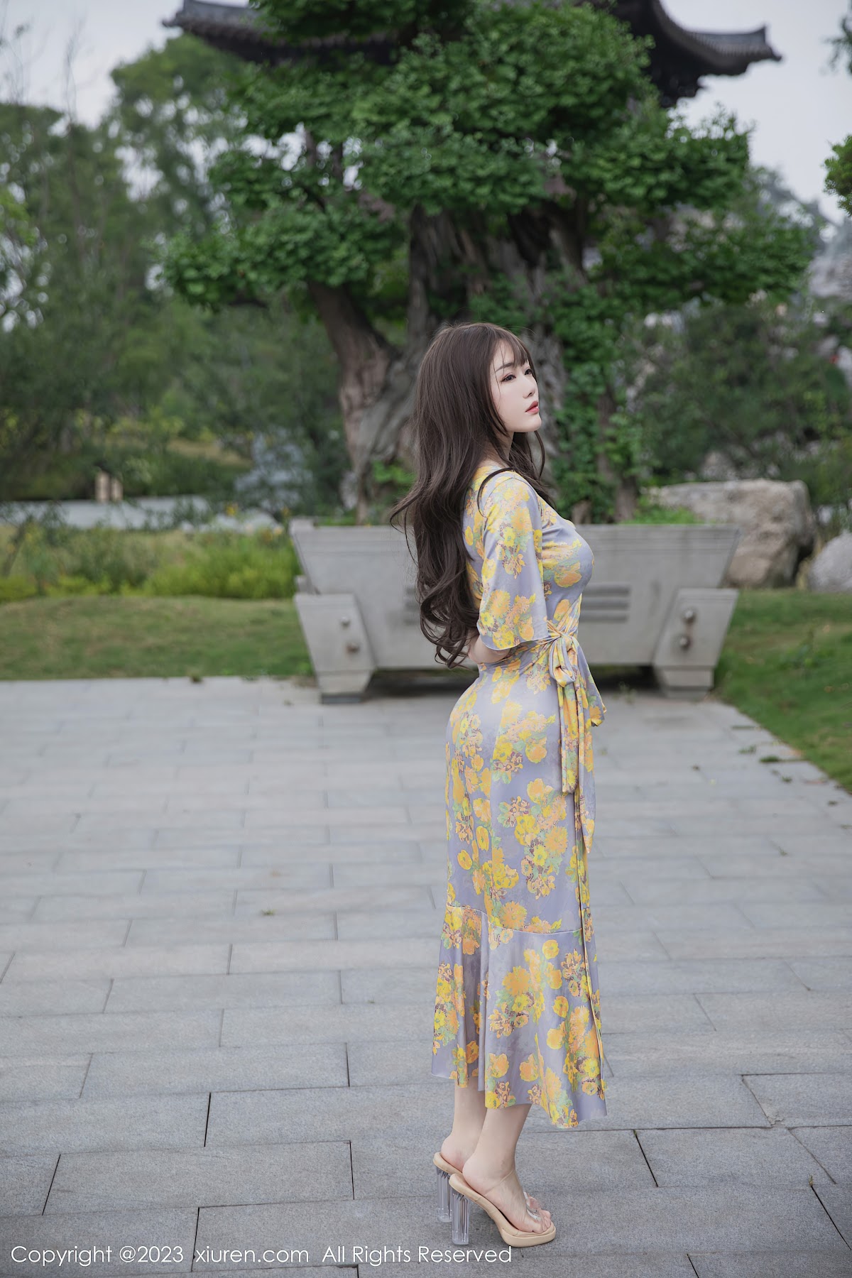 XIUREN No.6949 严利娅Yuliya - P9