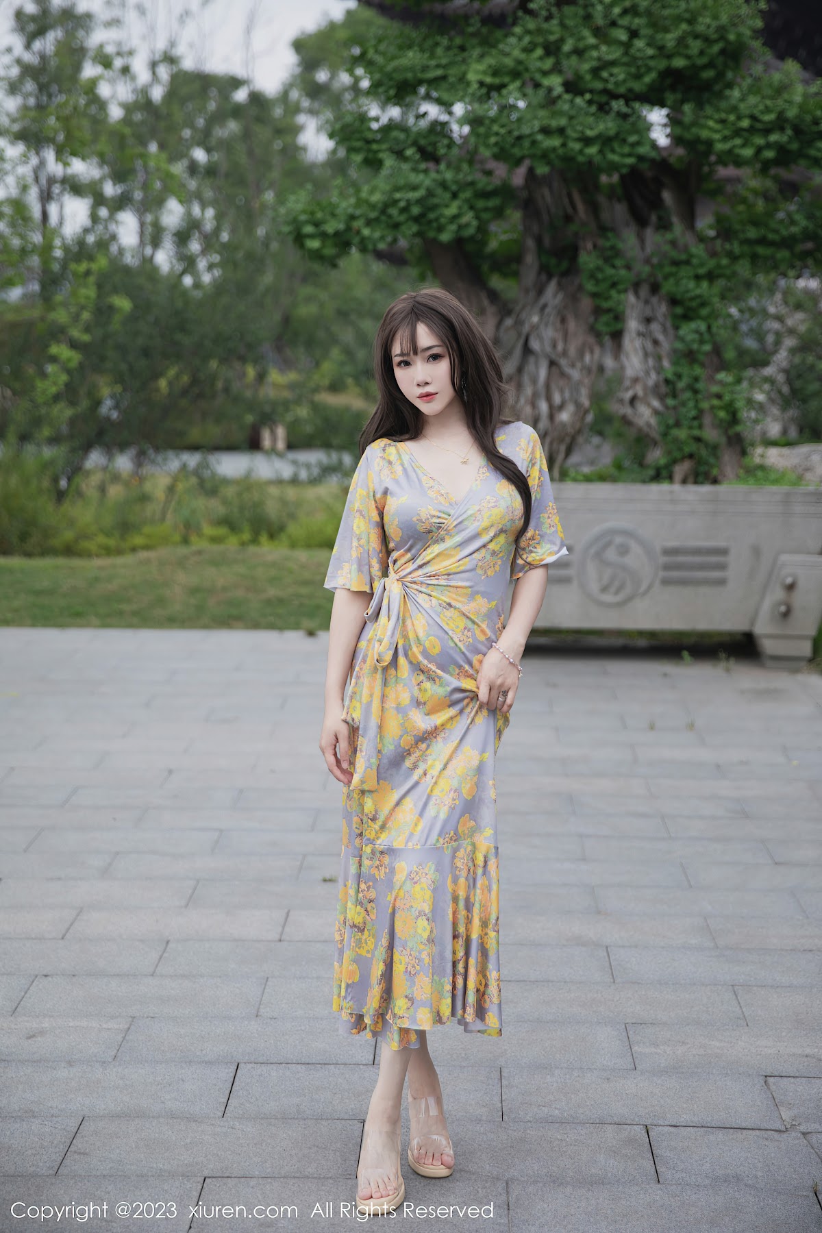 XIUREN No.6949 严利娅Yuliya - P38