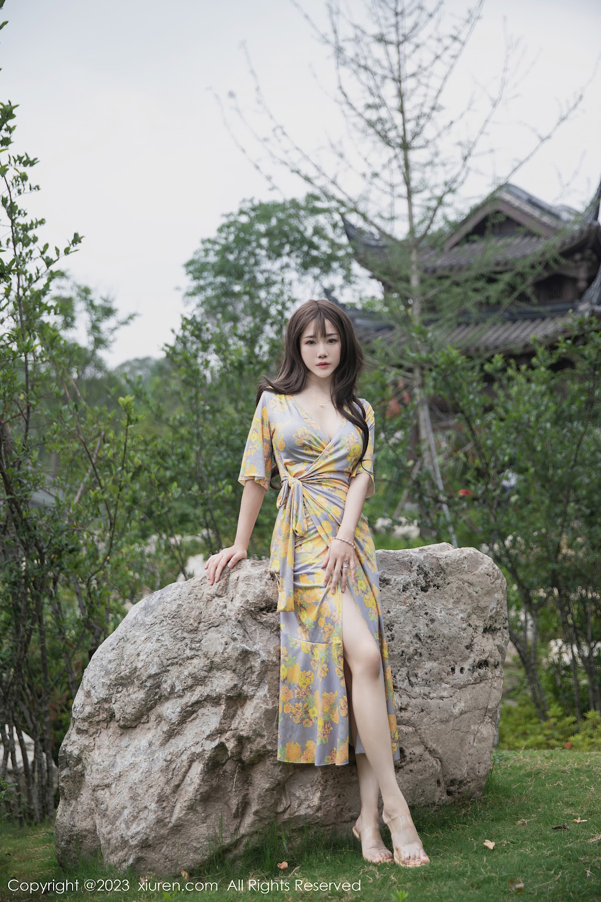 XIUREN No.6949 严利娅Yuliya - P40