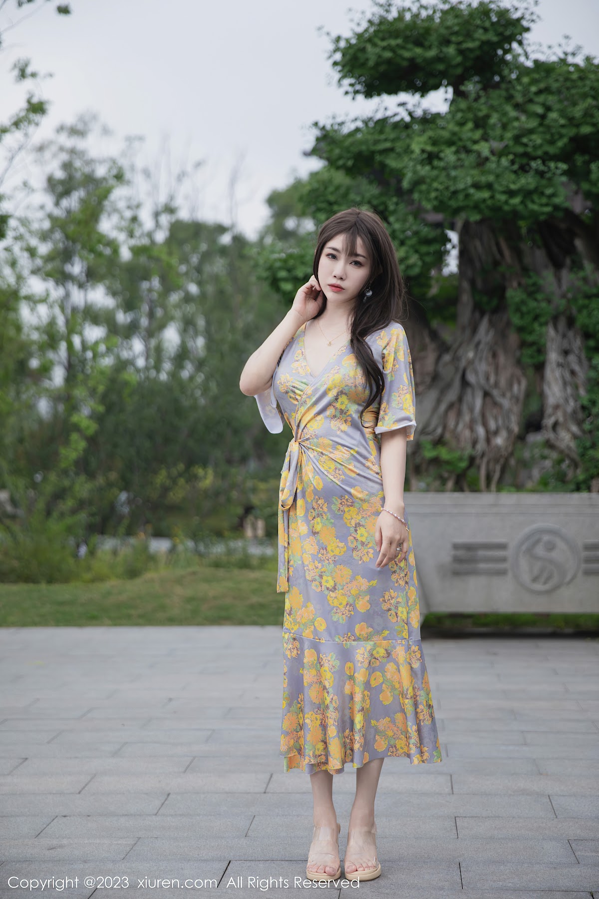 XIUREN No.6949 严利娅Yuliya - P8