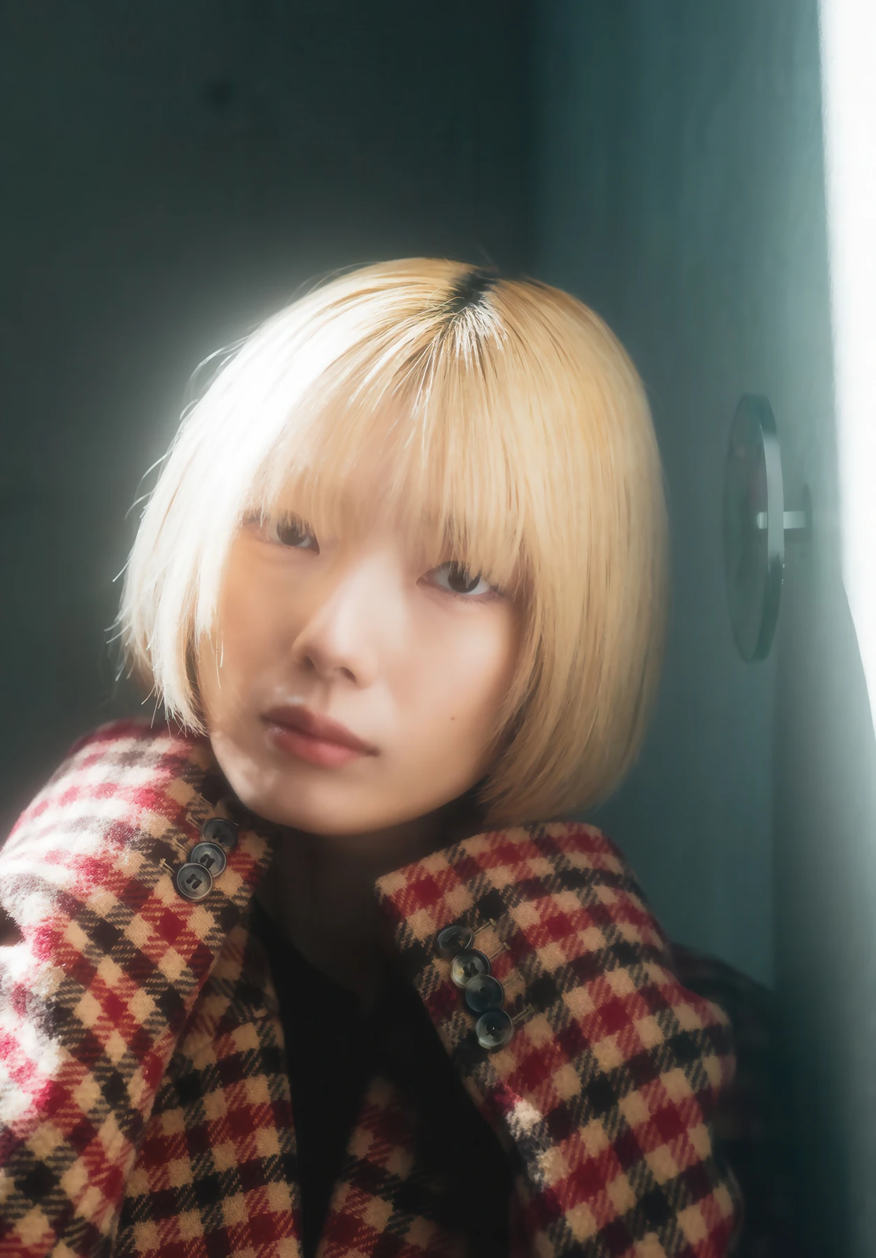 Karin Fujiyoshi 藤吉夏鈴, Shonen Magazine 2026 No.15 (週刊少年マガジン 2026年15号) - P3