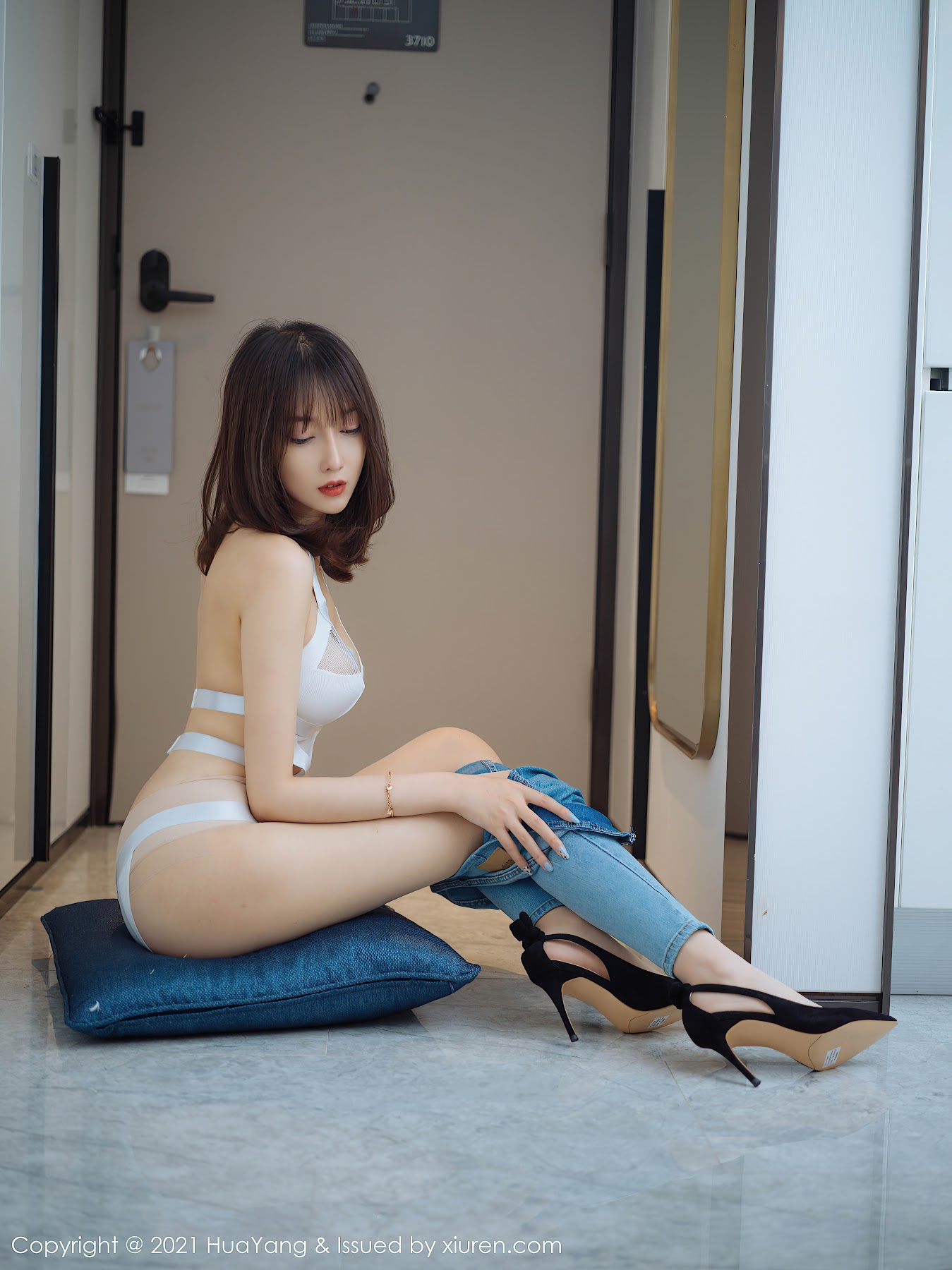 HuaYang Vol.423 玥儿玥er - P38