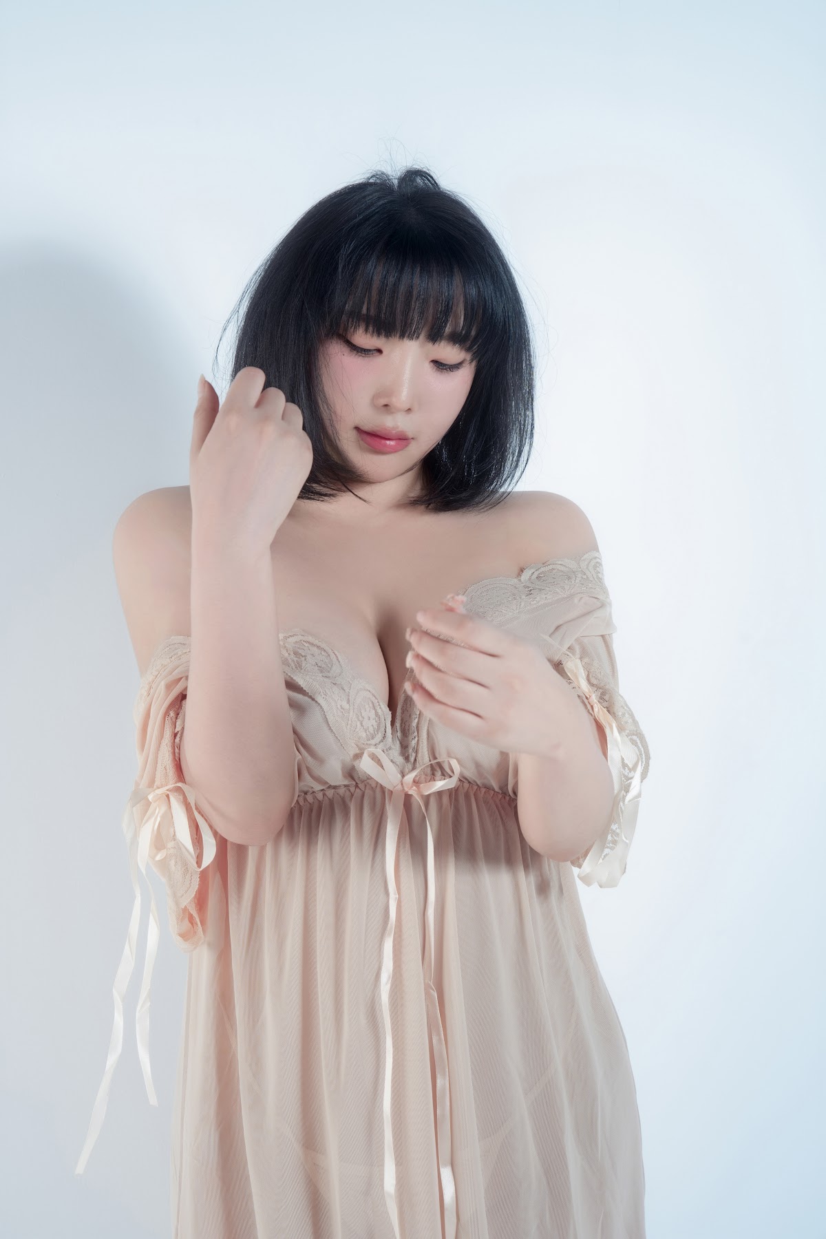 Kang In-kyung (강인경) – X Hoorizon - P64