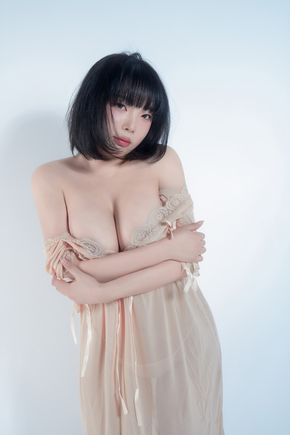 Kang In-kyung (강인경) – X Hoorizon - P6