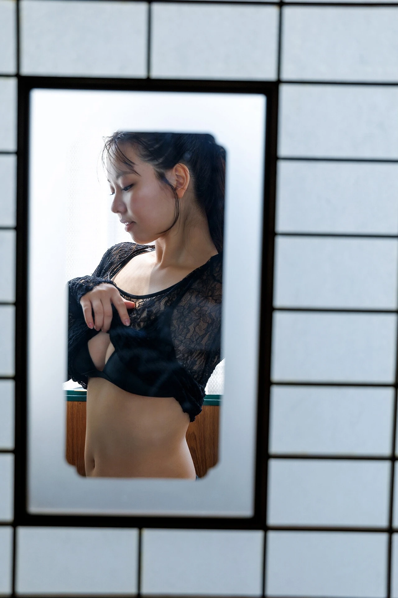 Yuzuha Hongo 本郷柚巴, ヤンマガデジタル写真集 ＜YM2025年21号未公開カット＞ Set.01 - P15