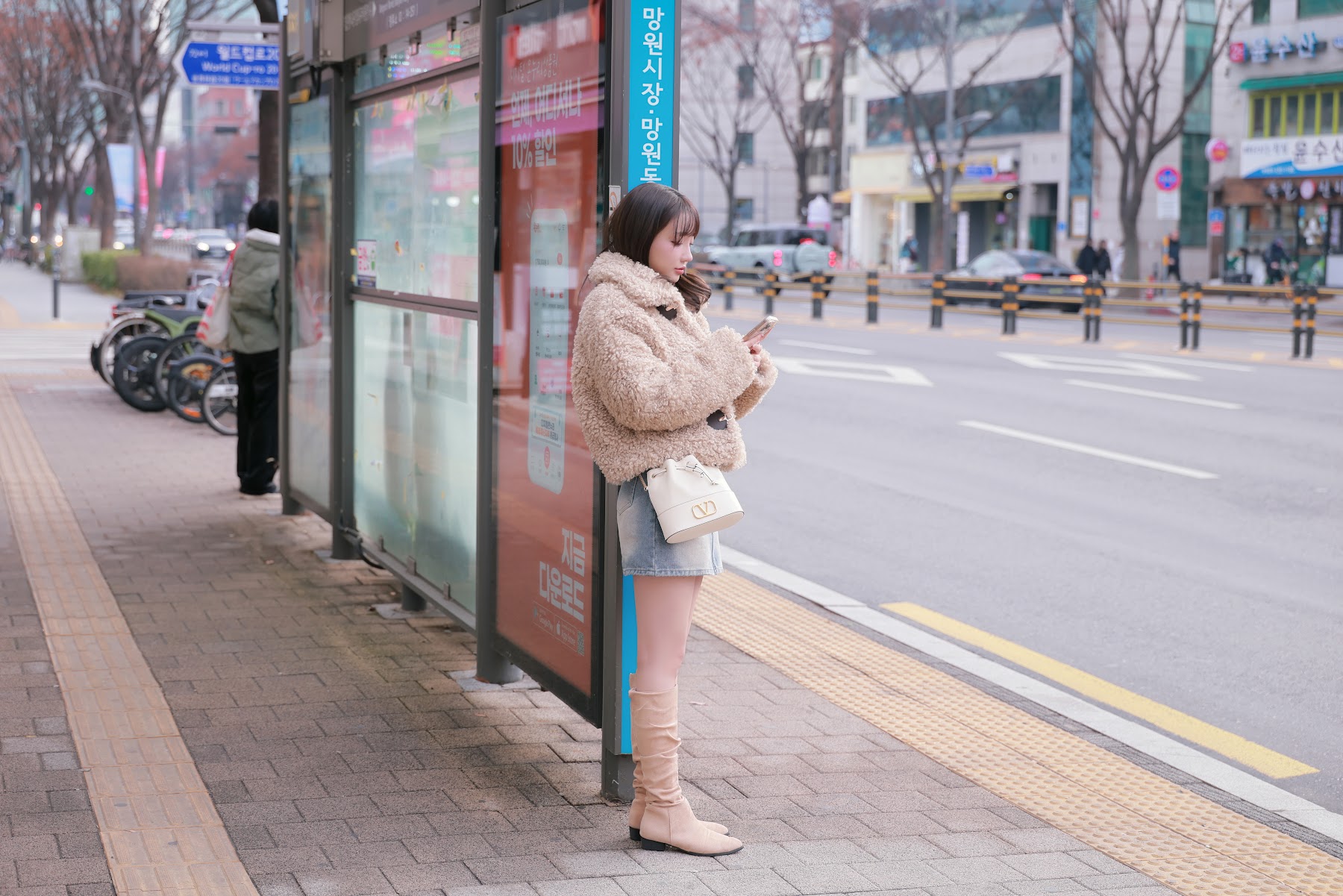 Son Ye-Eun (손예은) – 2025 X-Mas Offline - P1