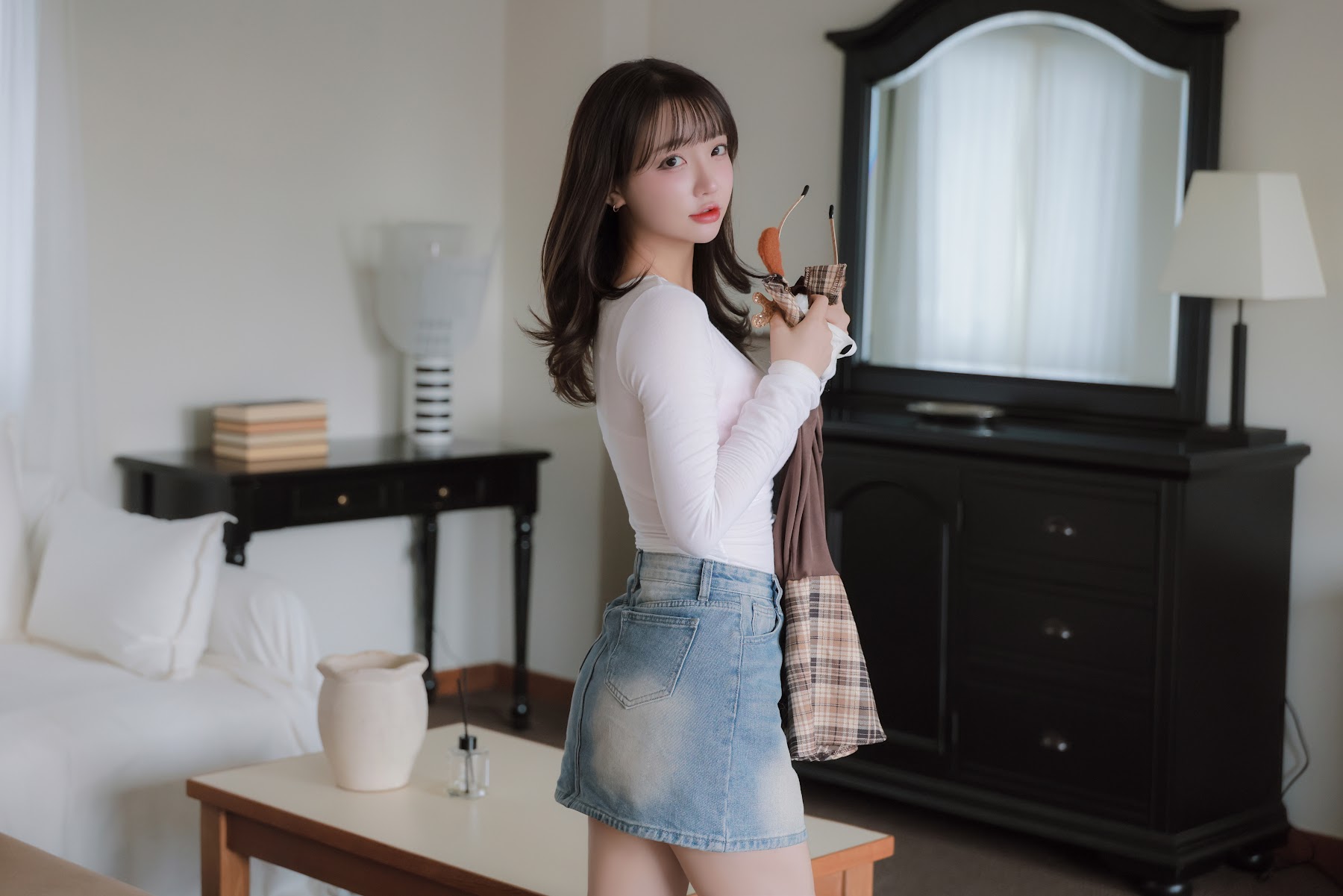 Son Ye-Eun (손예은) – 2025 X-Mas Offline - P21
