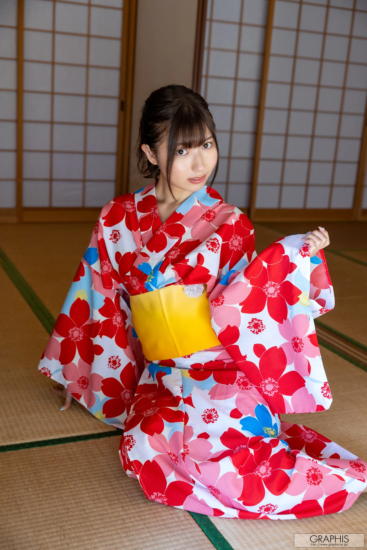 Miyu Aizawa 逢沢みゆ, Graphis New Year’s Holiday Special 2026 Vol.06 - P5