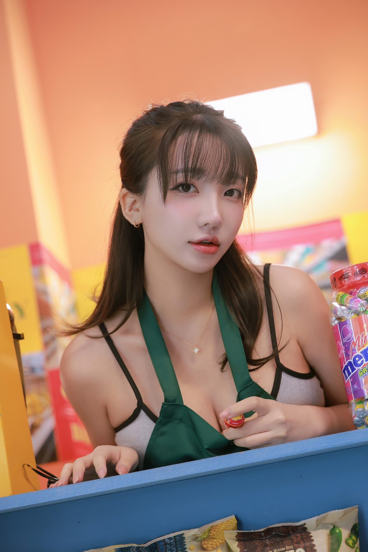 Son Ye-Eun (손예은) – Night Shift - P11