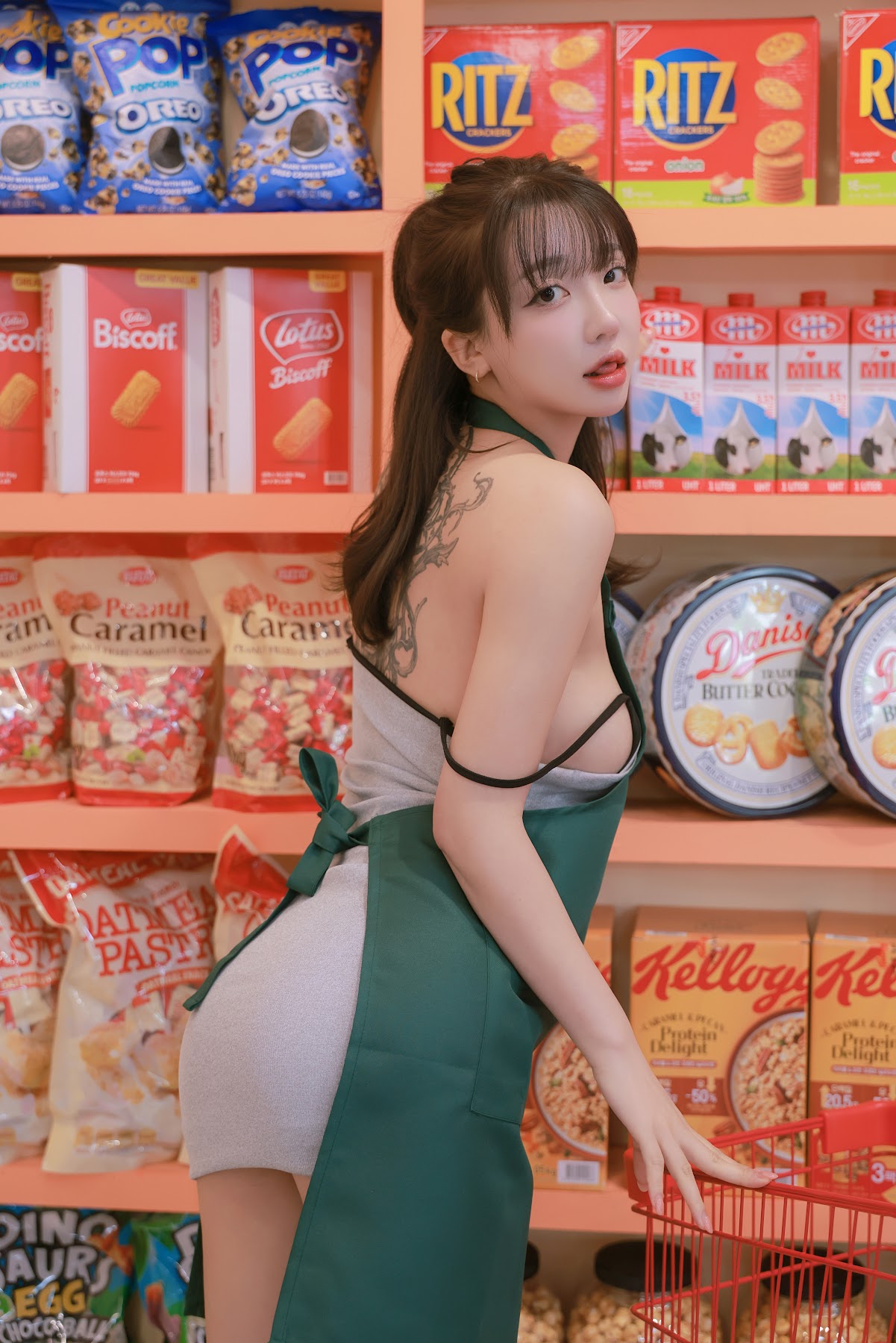Son Ye-Eun (손예은) – Night Shift - P28