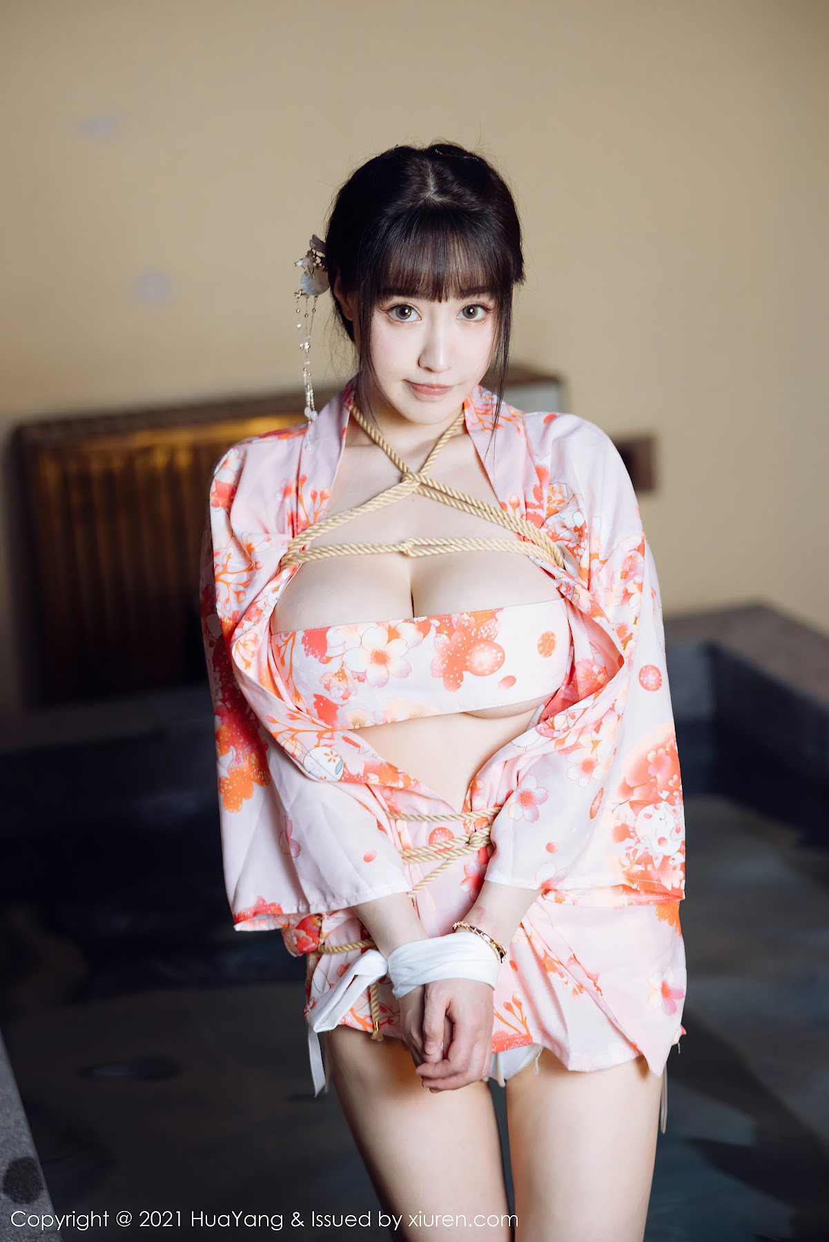 HuaYang Vol.463 Zhu Ke Er (朱可儿Flower) - P13