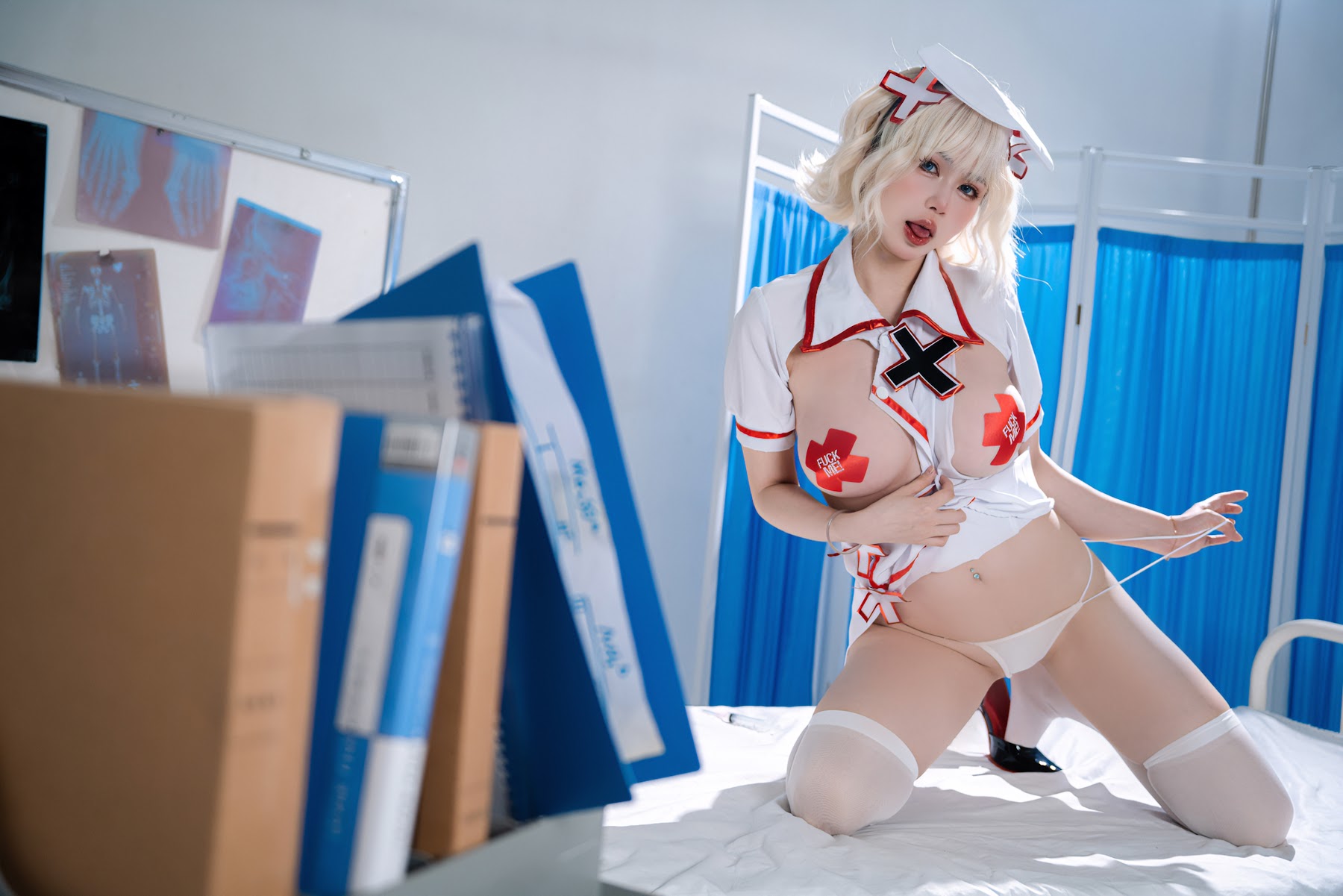 Coser@Tina很妖孽呀 – 白色护士妹妹 - P21