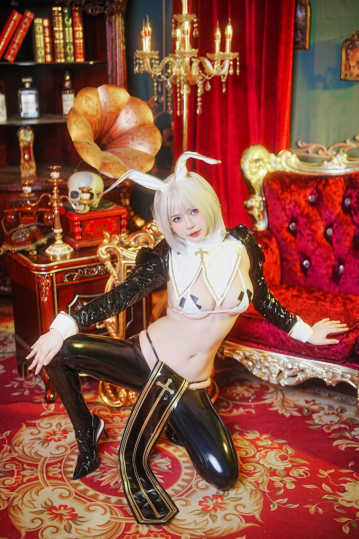 Coser@Tina很妖孽呀 – 皮衣小兔子 - P29