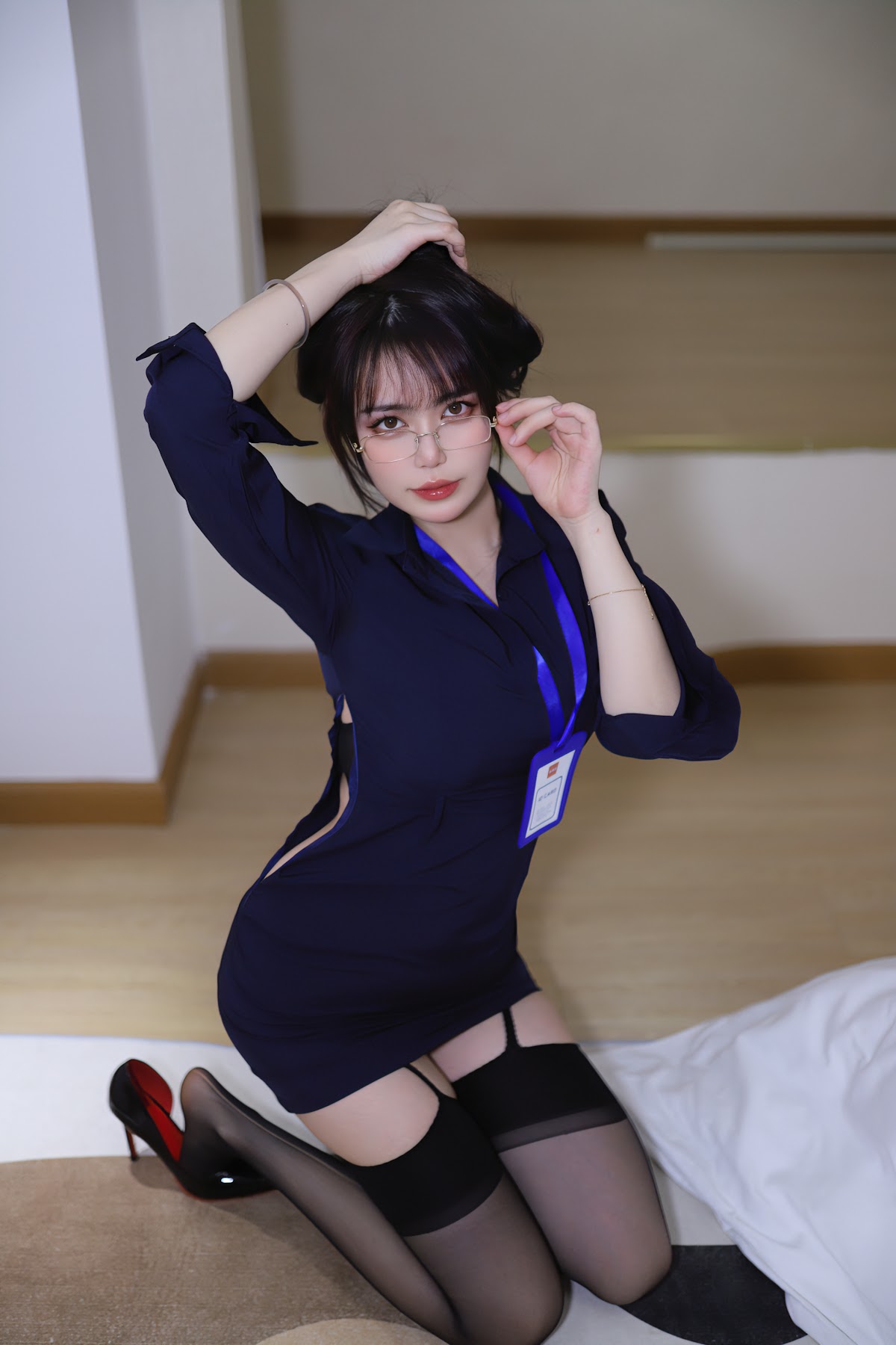 Coser@Tina很妖孽呀 – 职业装秘书 - P43