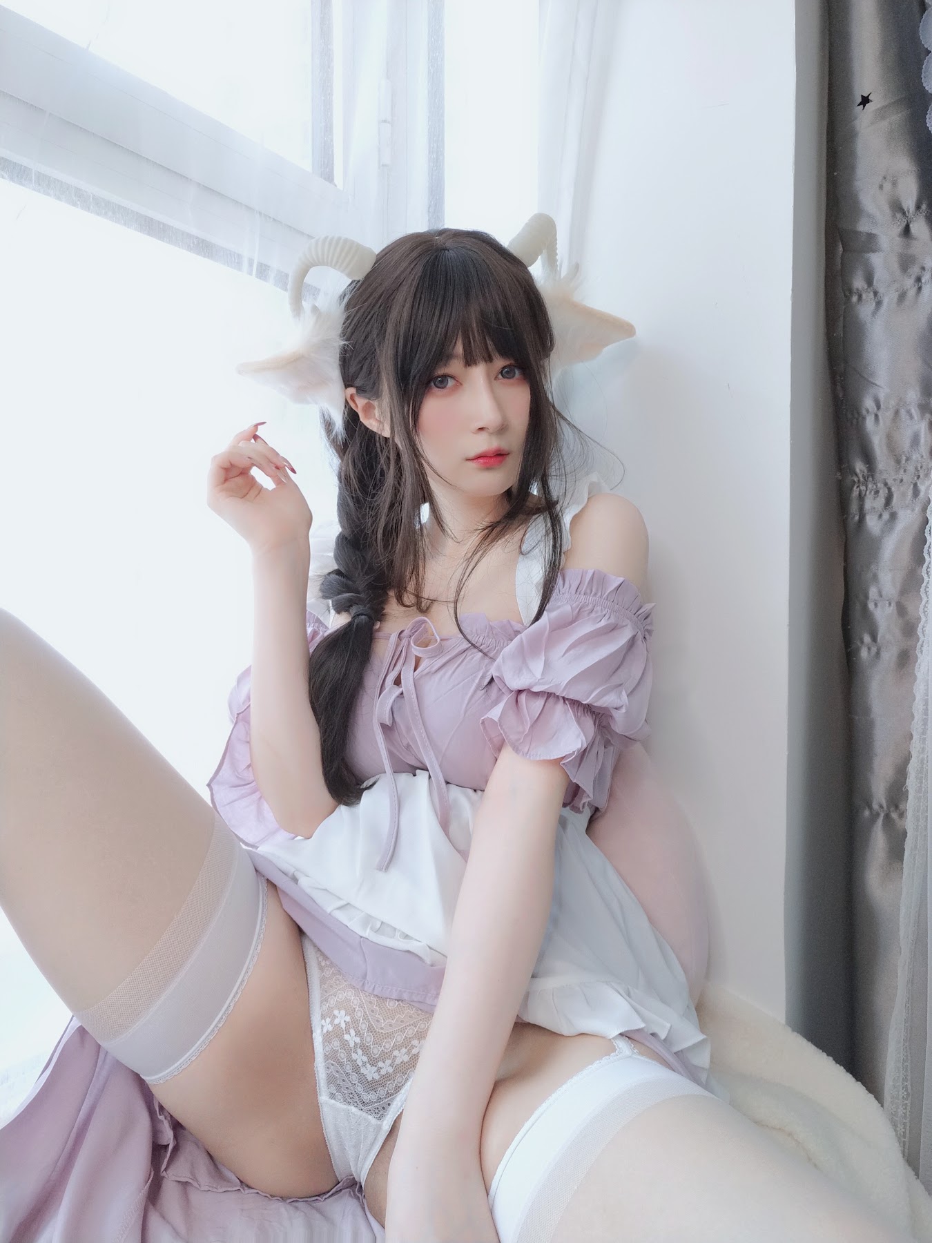 Coser@白银81 – 白丝兔耳女仆 - P124