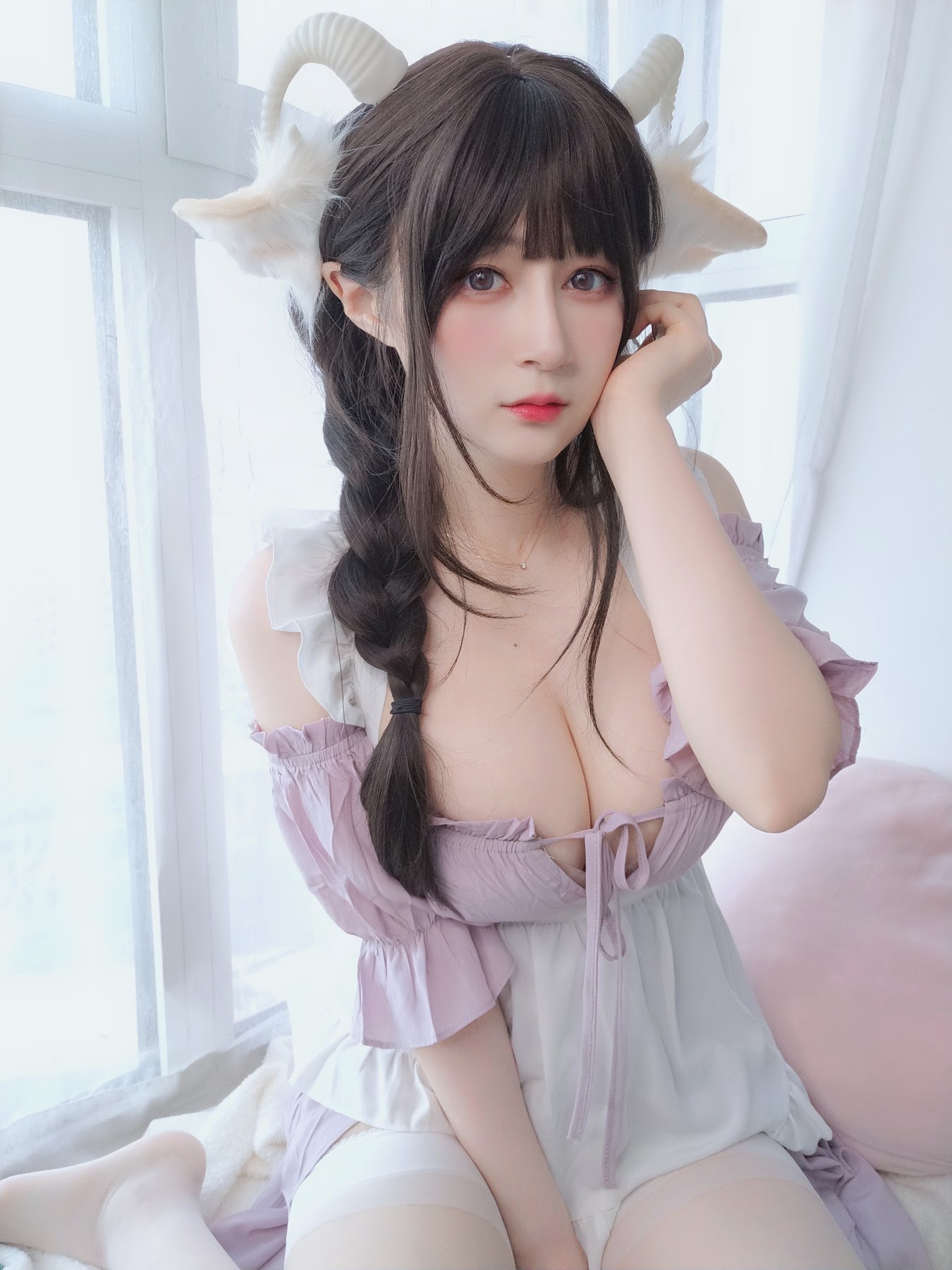 Coser@白银81 – 白丝兔耳女仆 - P133