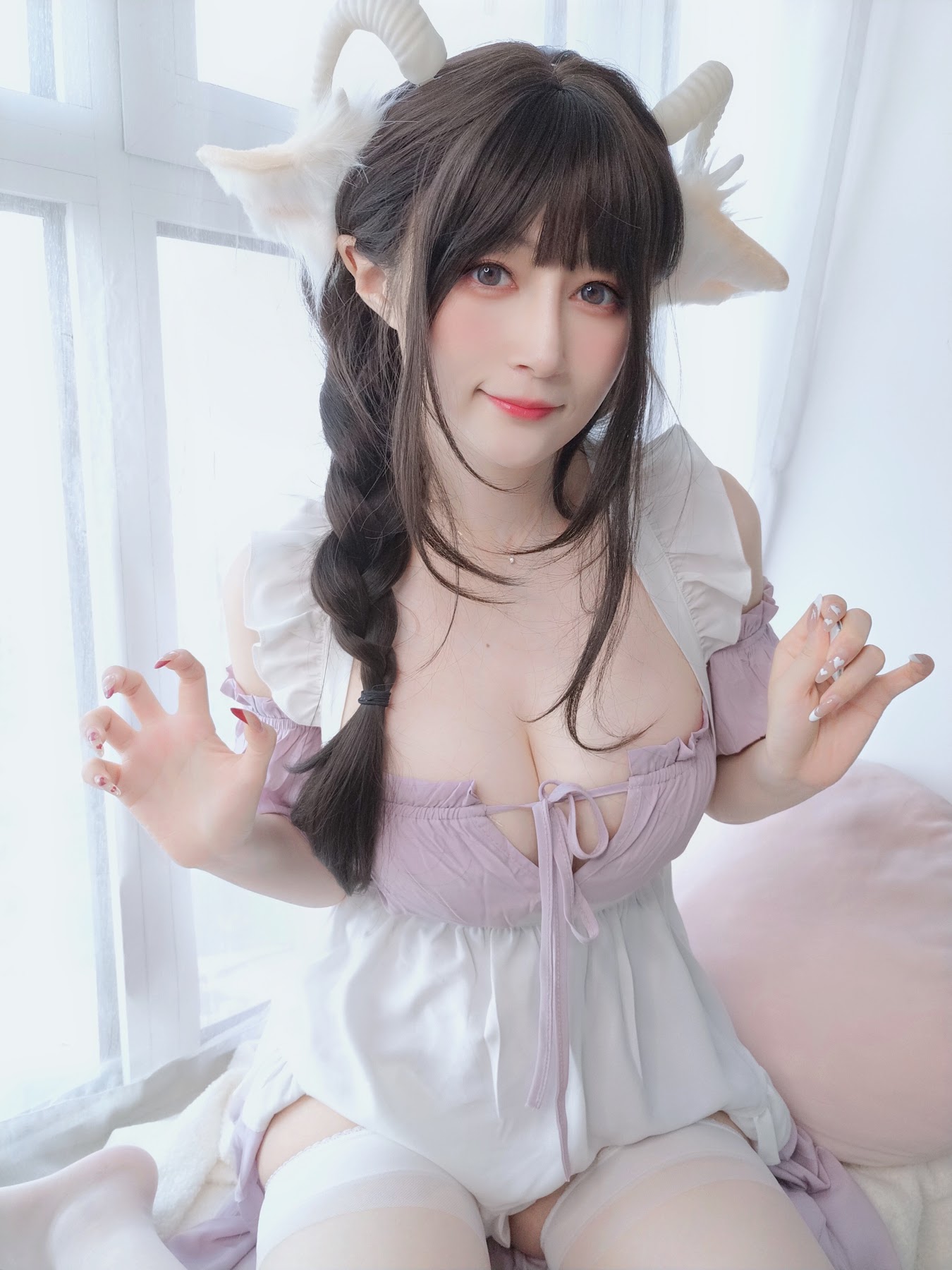 Coser@白银81 – 白丝兔耳女仆 - P134