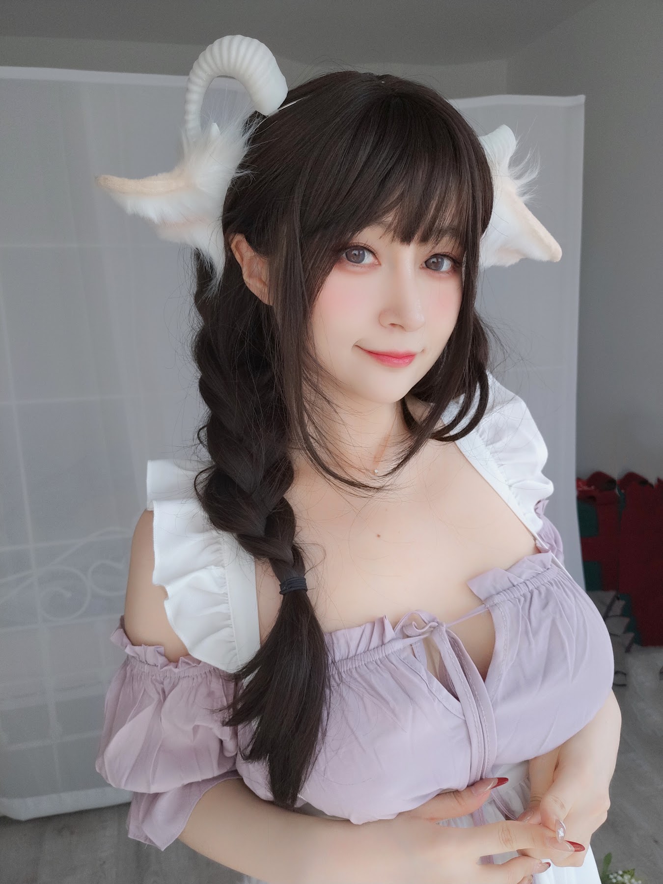 Coser@白银81 – 白丝兔耳女仆 - P90