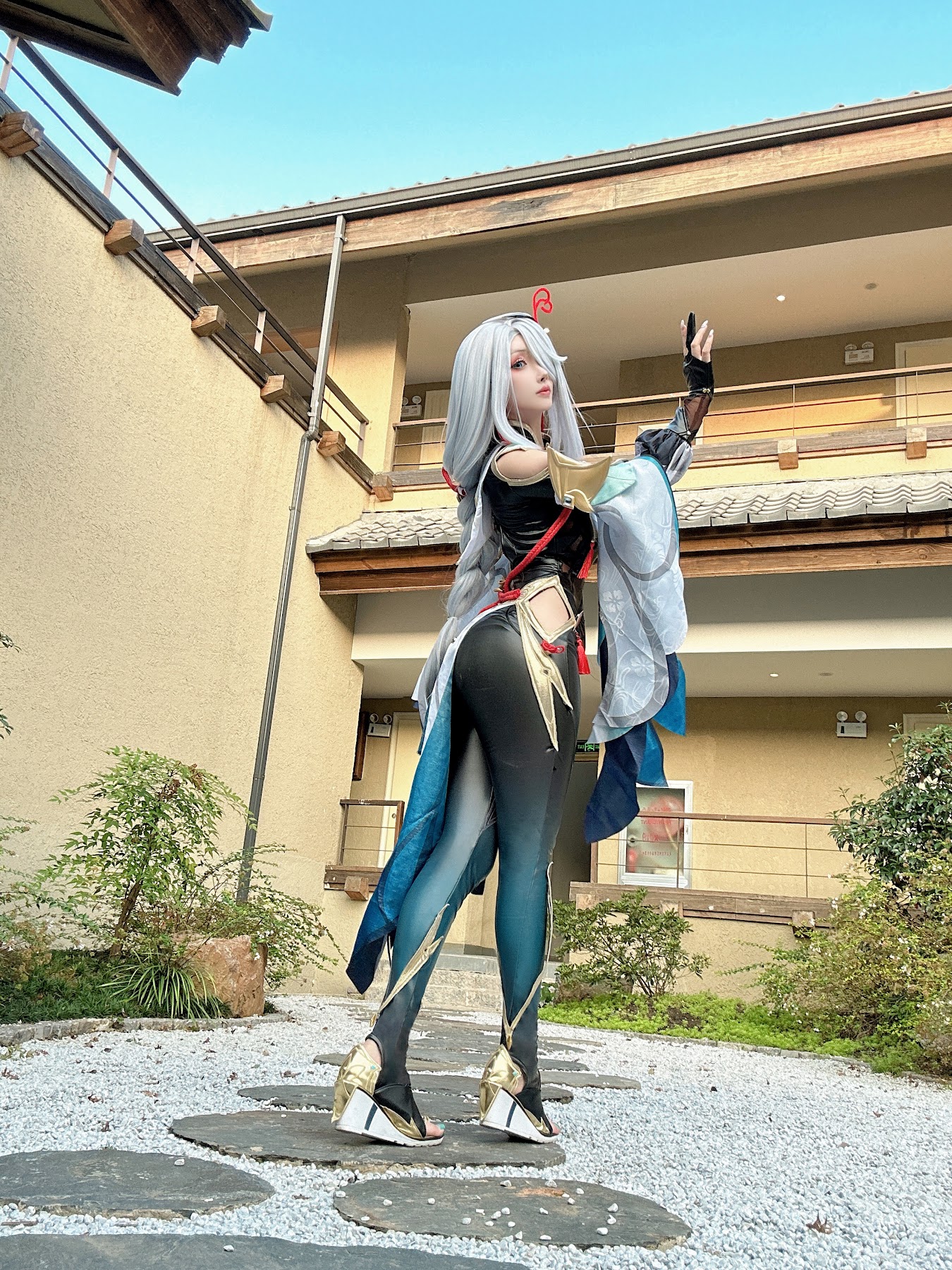 Coser@rioko凉凉子 Vol.123 有点那个的申鹤 - P32