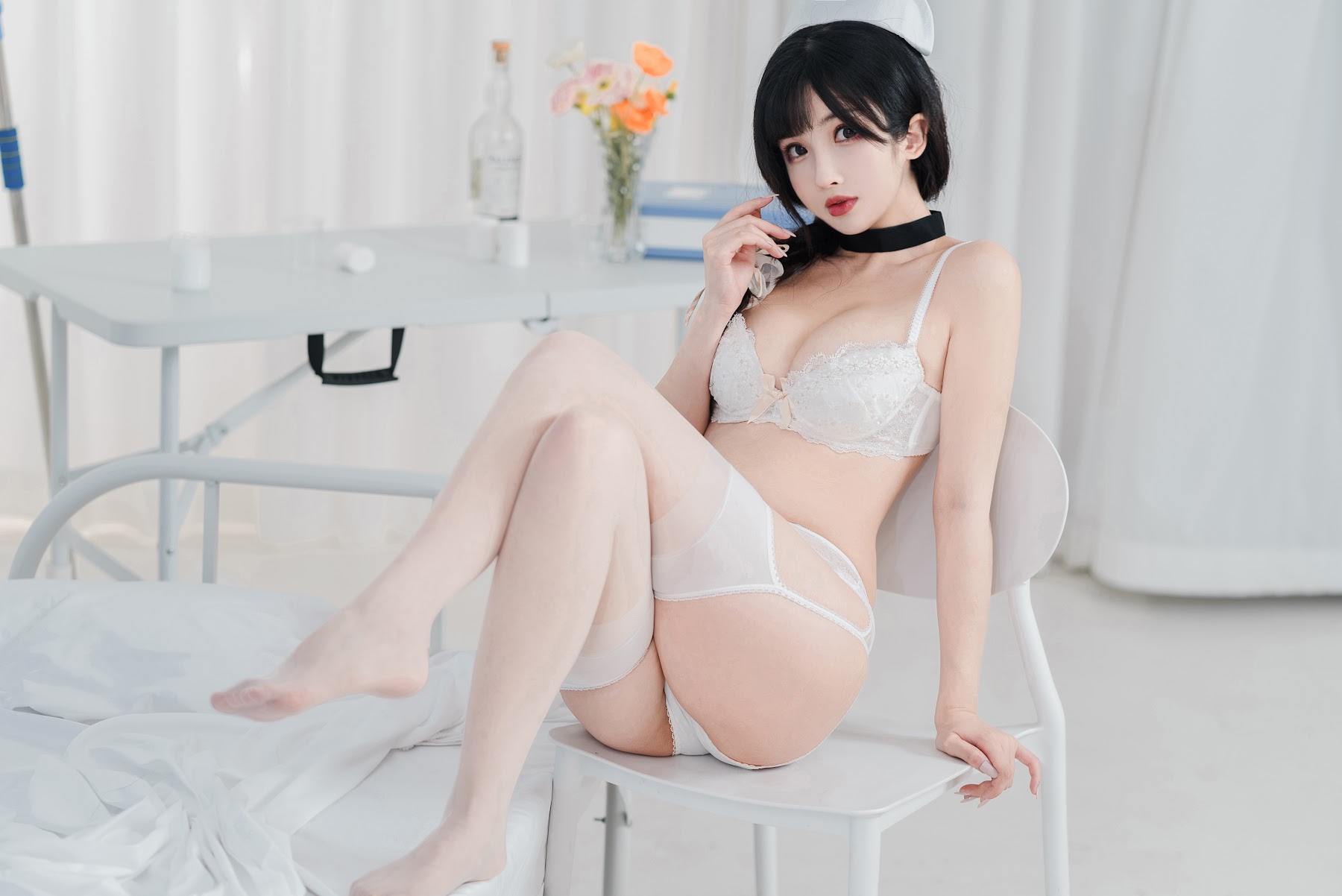 Coser@rioko凉凉子 Vol.080《年上の韵》采集室实习护士 - P34