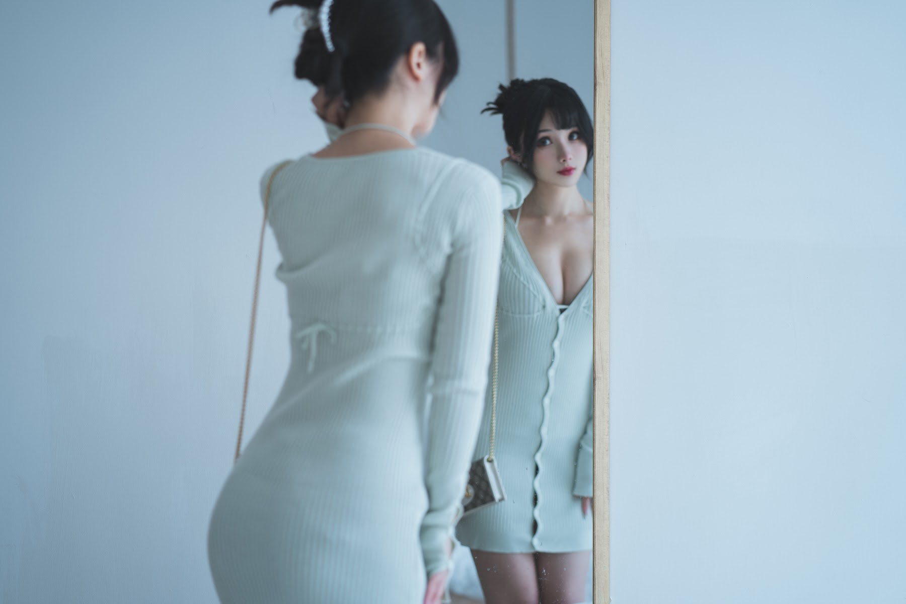 Coser@rioko凉凉子 Vol.077 人妻毛衣 - P12
