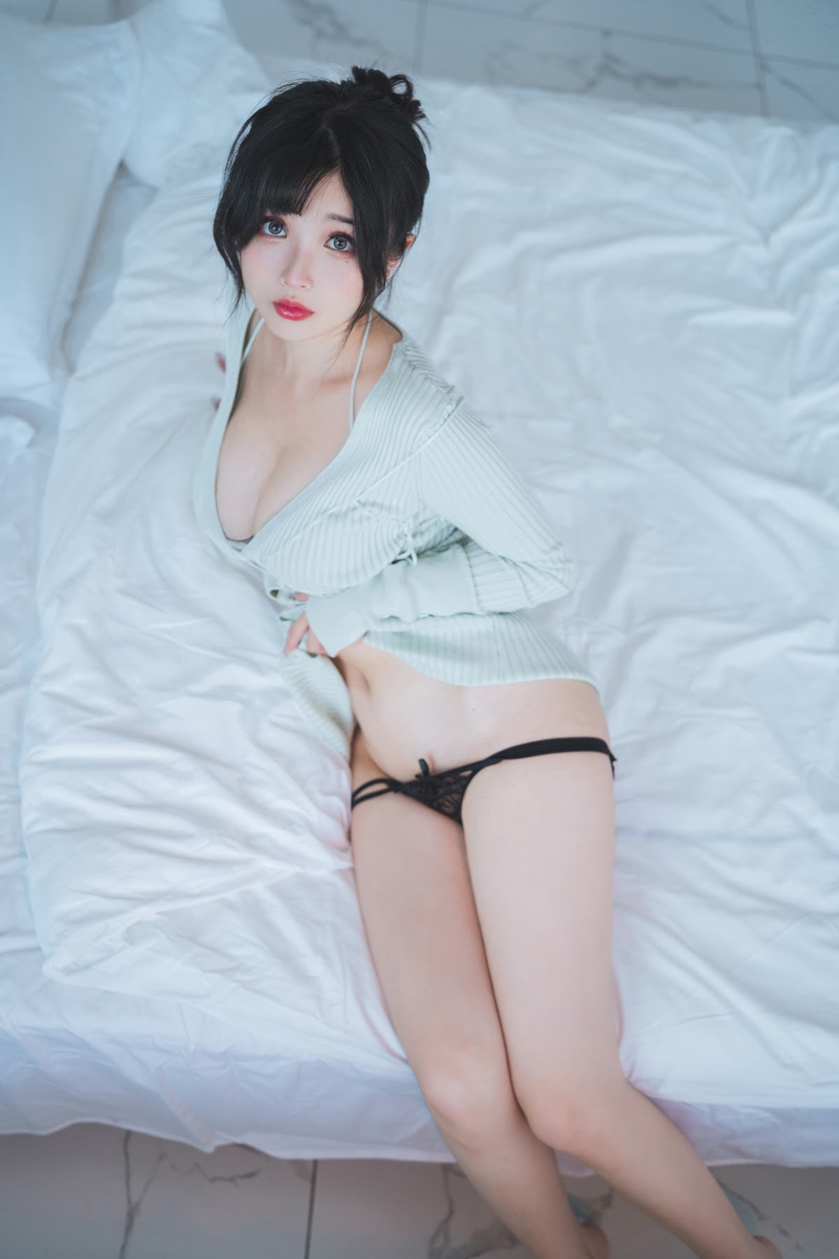 Coser@rioko凉凉子 Vol.077 人妻毛衣 - P15