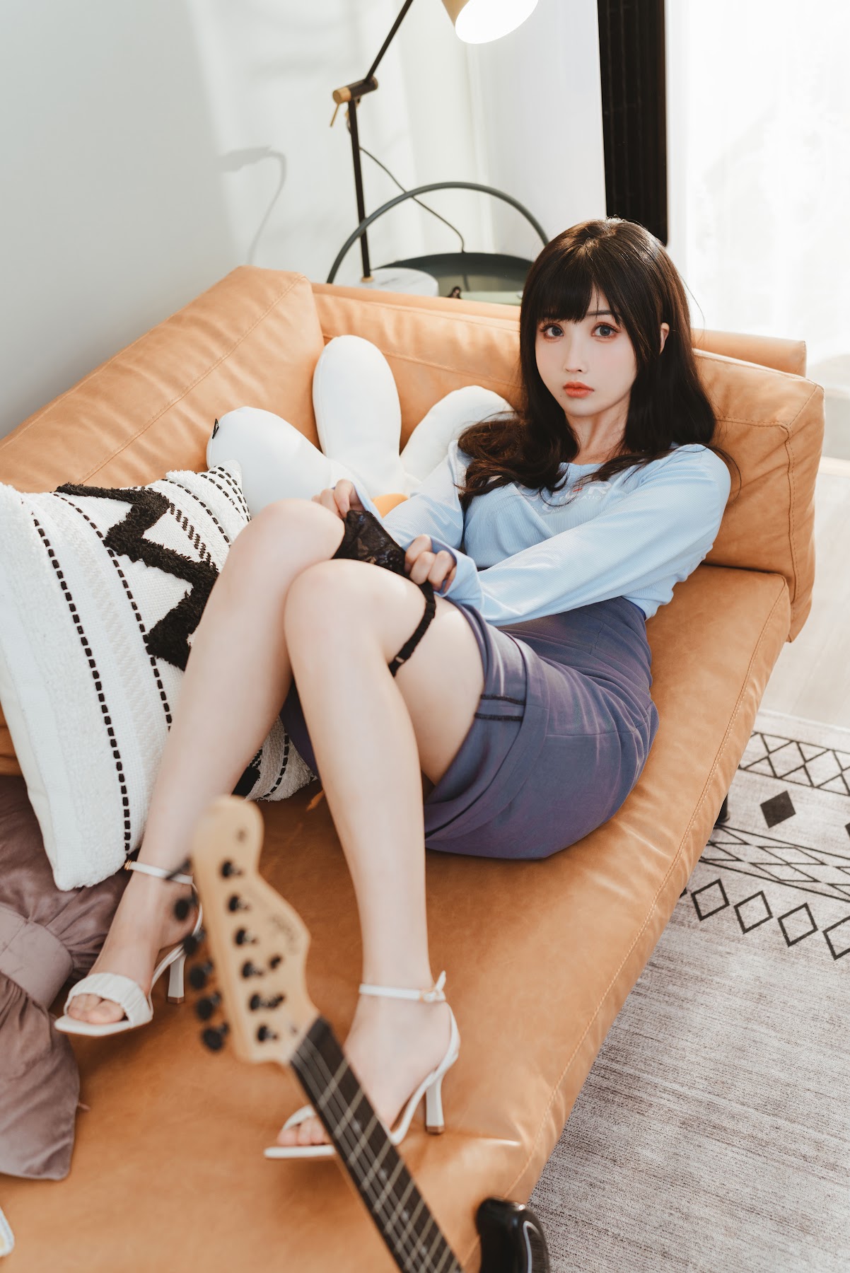 Coser@rioko凉凉子 Vol.074 吉他妹妹系带裙 - P32