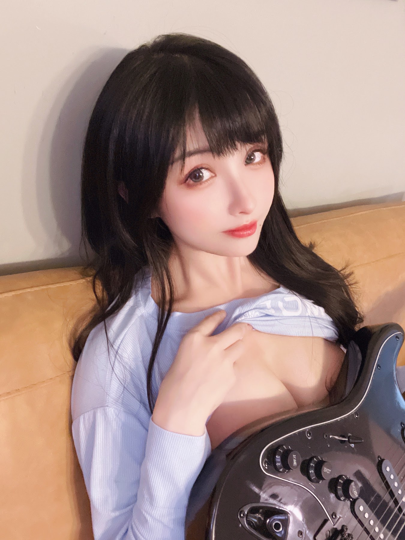 Coser@rioko凉凉子 Vol.074 吉他妹妹系带裙 - P44