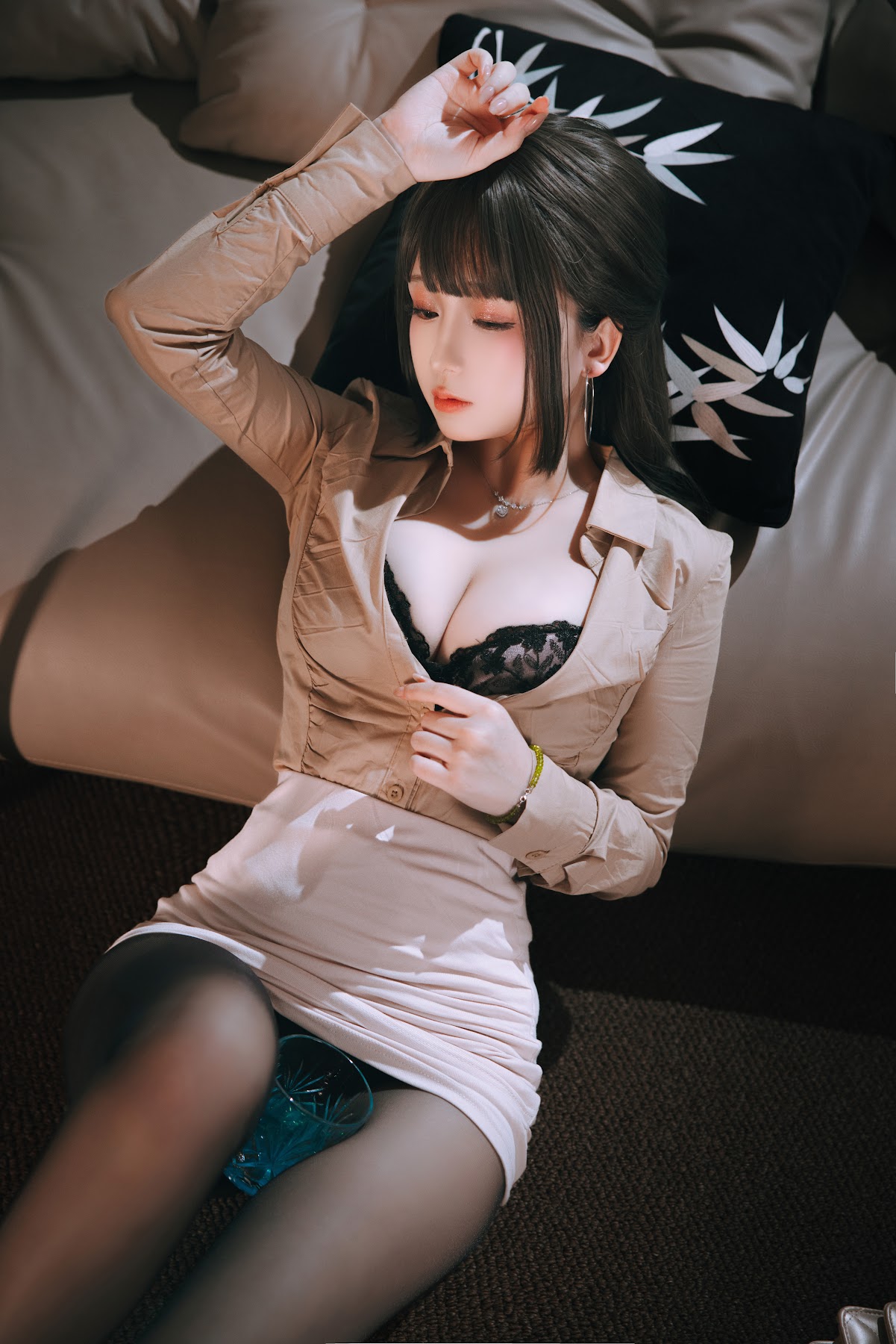 Coser@日奈娇 – 醉酒的同事 - P137