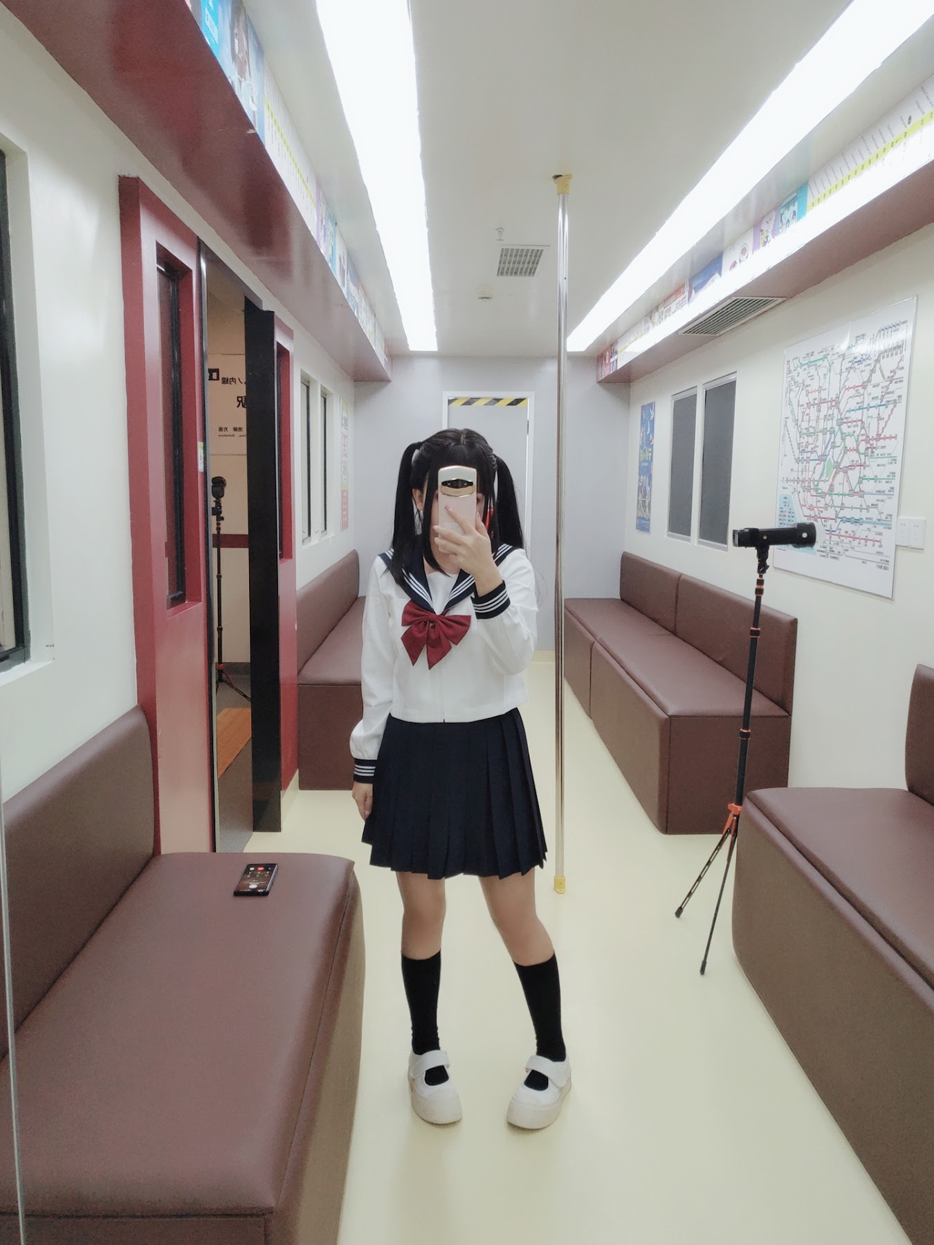 Coser@日奈娇 – 列车JK - P133