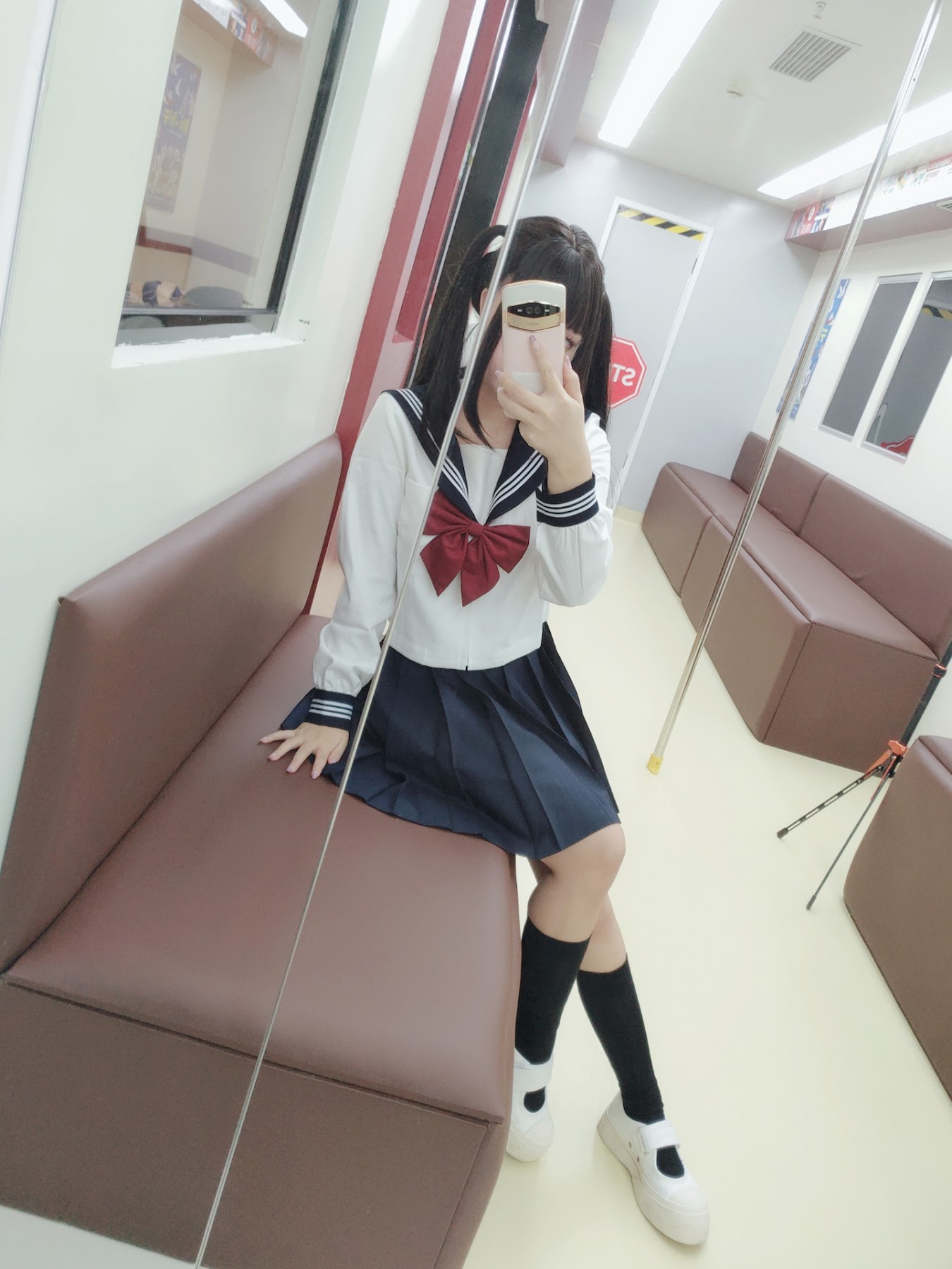 Coser@日奈娇 – 列车JK - P134