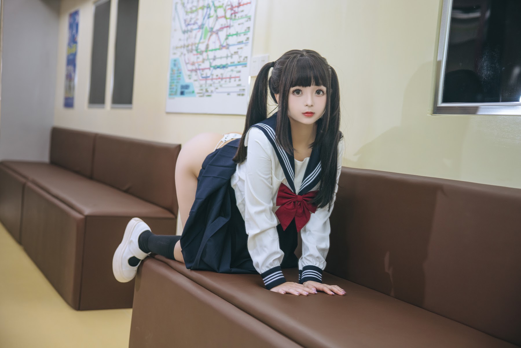 Coser@日奈娇 – 列车JK - P15