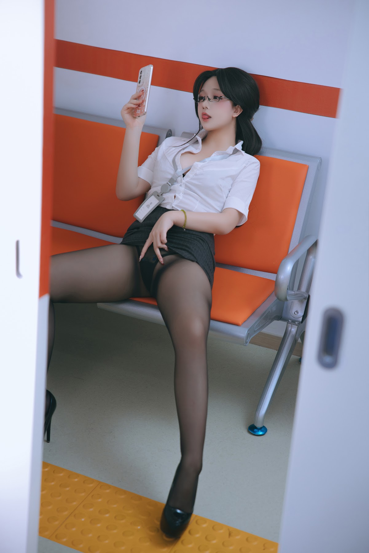 Coser@日奈娇 – 地铁OL - P159