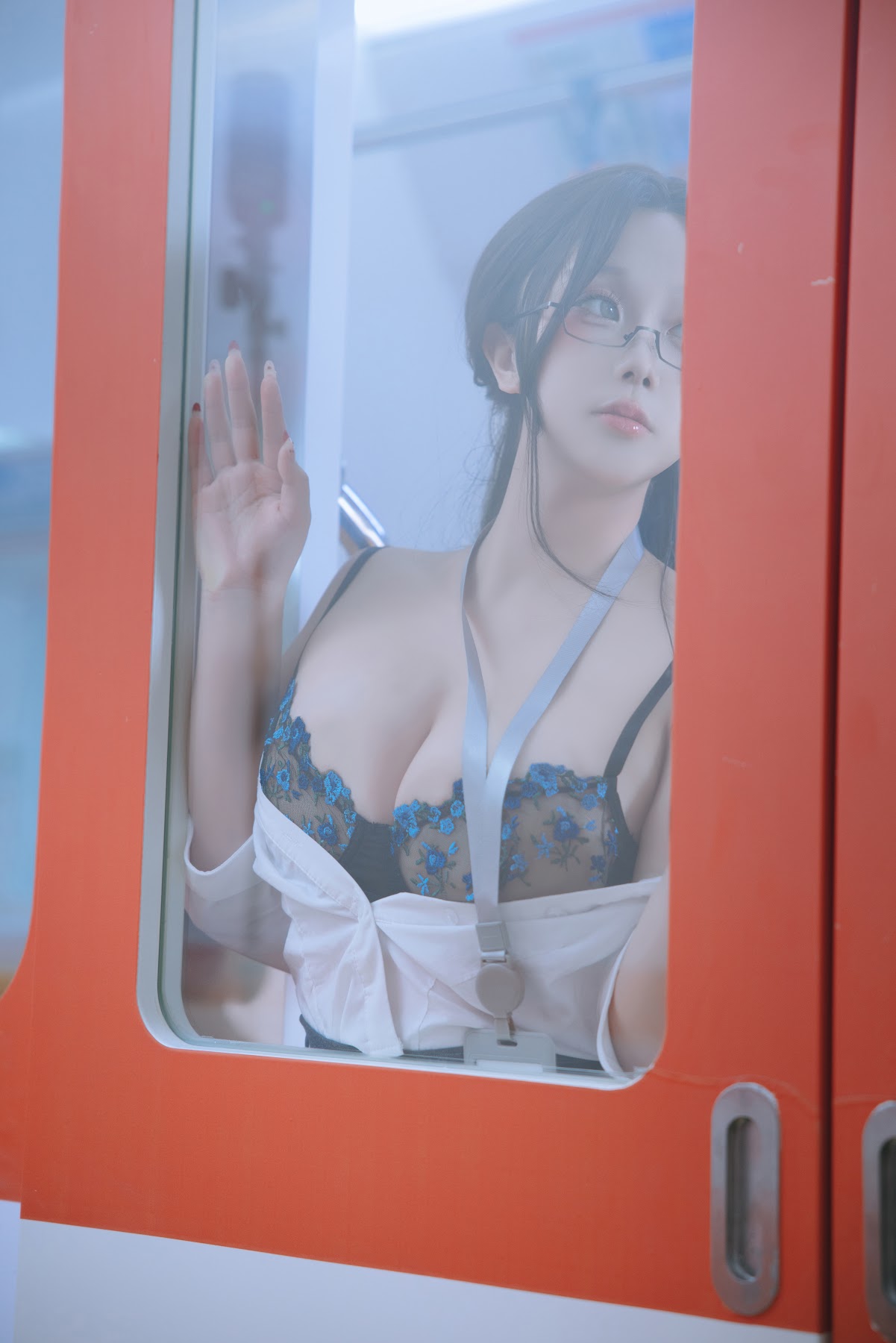 Coser@日奈娇 – 地铁OL - P212