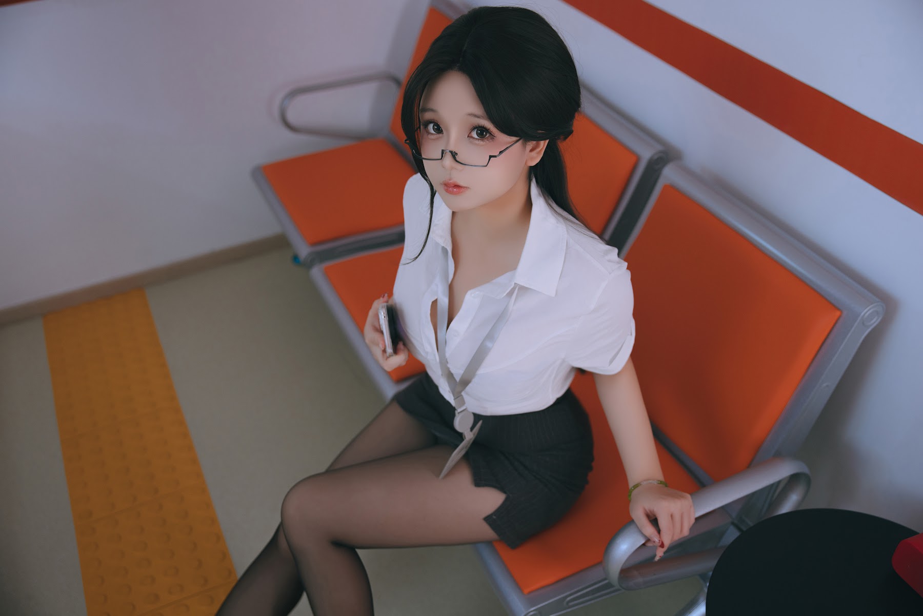 Coser@日奈娇 – 地铁OL - P216