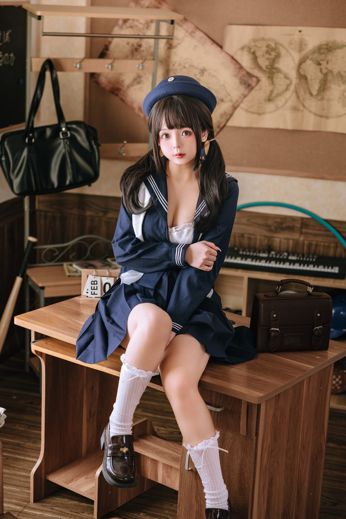Coser@日奈娇 – 补习班 - P28