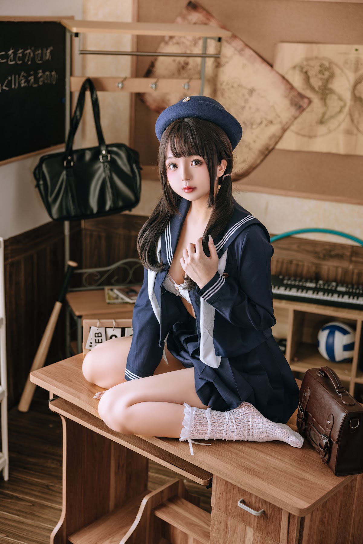 Coser@日奈娇 – 补习班 - P29