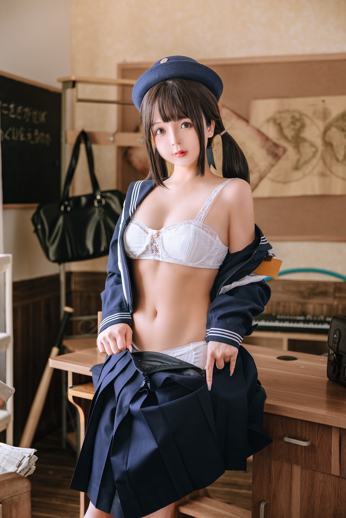 Coser@日奈娇 – 补习班 - P30