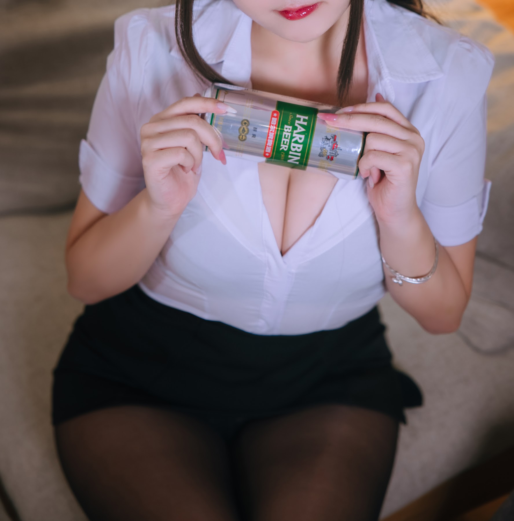 Coser@日奈娇 – 醉酒OL - P18