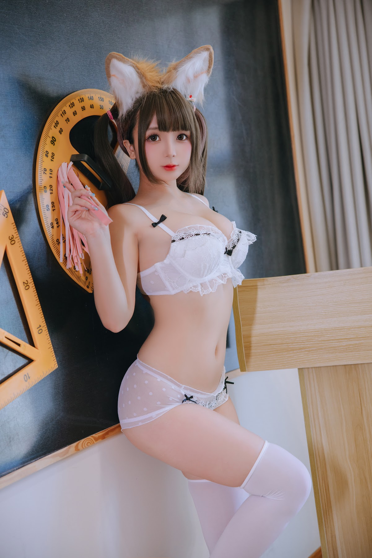 Coser@日奈娇 – 课桌捆绑 - P148