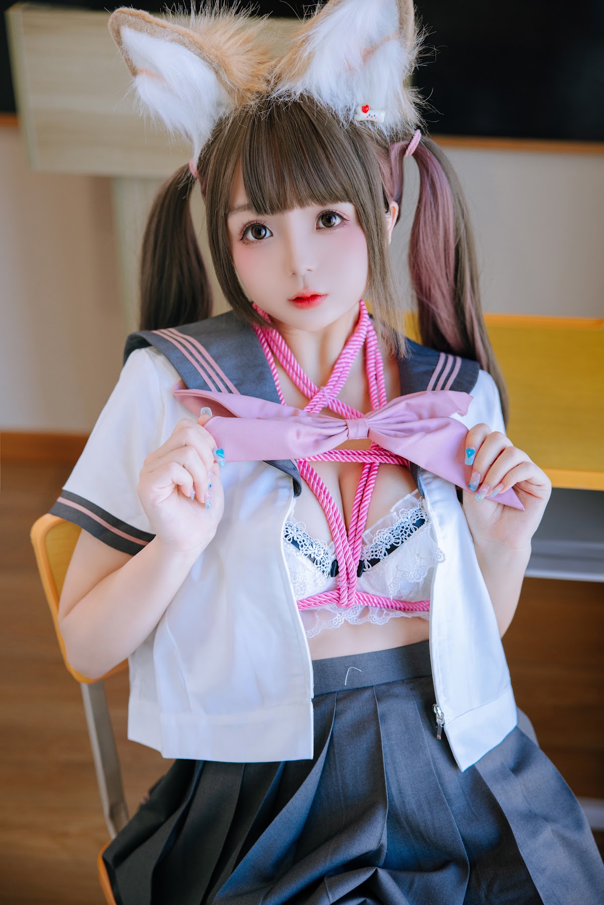 Coser@日奈娇 – 课桌捆绑 - P46