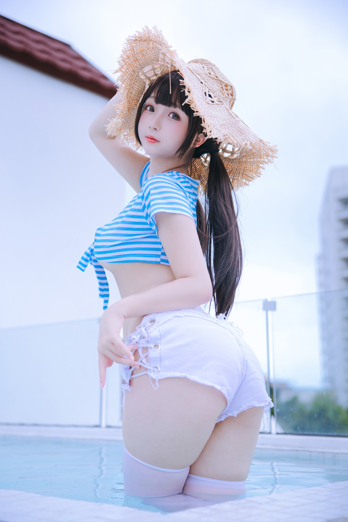 Coser@日奈娇 – 蓝白条 - P25